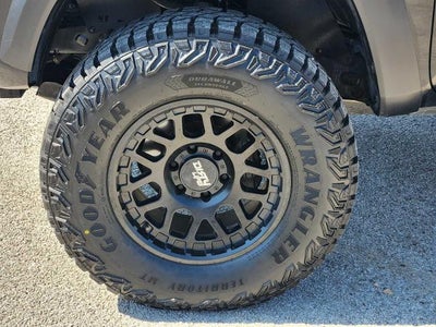 2022 Toyota Tacoma 4WD SR