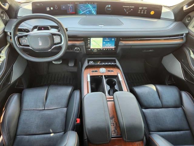 2025 Lincoln Navigator Black Label