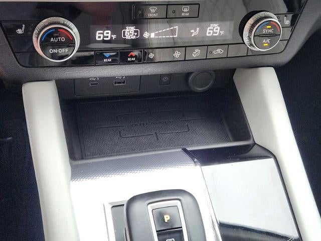 2024 Mitsubishi Outlander SEL