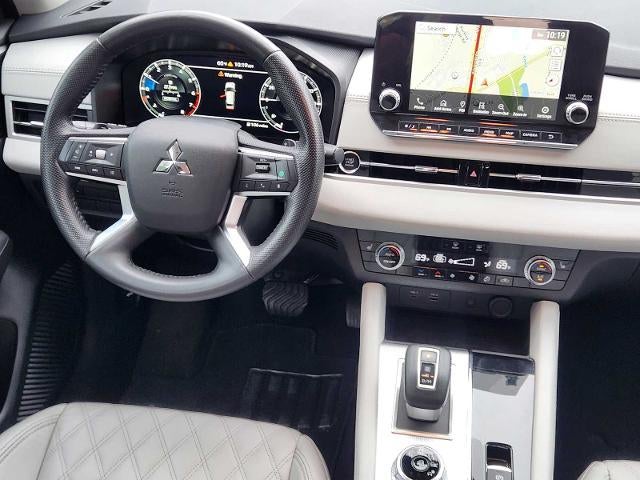 2024 Mitsubishi Outlander SEL