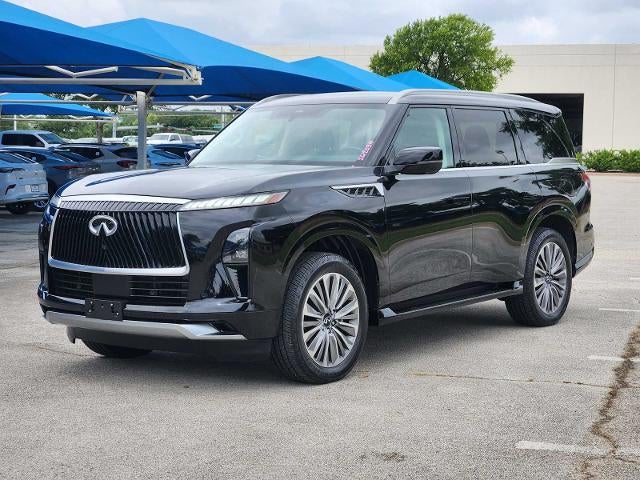 2025 INFINITI QX80 LUXE