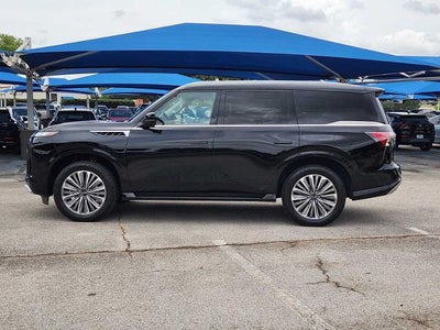 2025 INFINITI QX80 LUXE