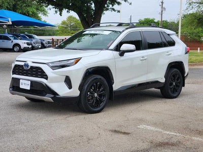 2024 Toyota RAV4 Hybrid SE