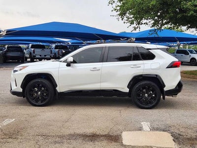 2024 Toyota RAV4 Hybrid SE