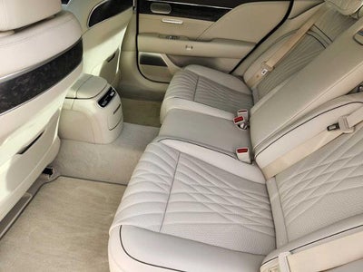 2025 Genesis G90 e-SC