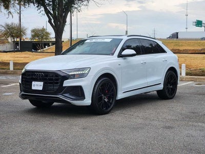 2022 Audi Q8 Premium Plus