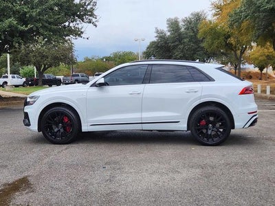 2022 Audi Q8 Premium Plus