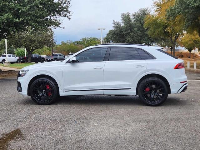 2022 Audi Q8 Premium Plus