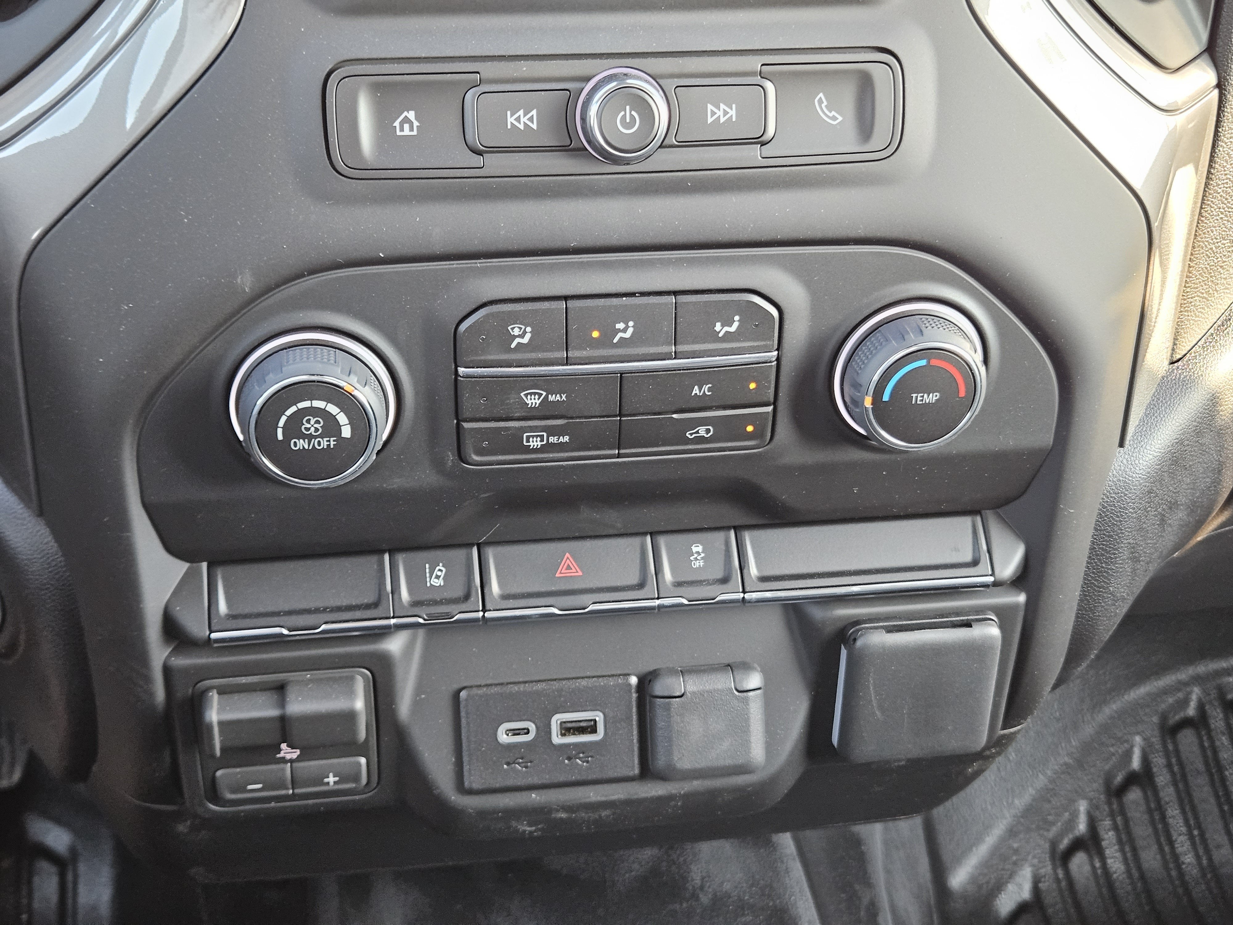 2026 Chevrolet Silverado 3500HD CC Work Truck