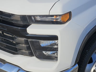 2026 Chevrolet Silverado 3500HD CC Work Truck