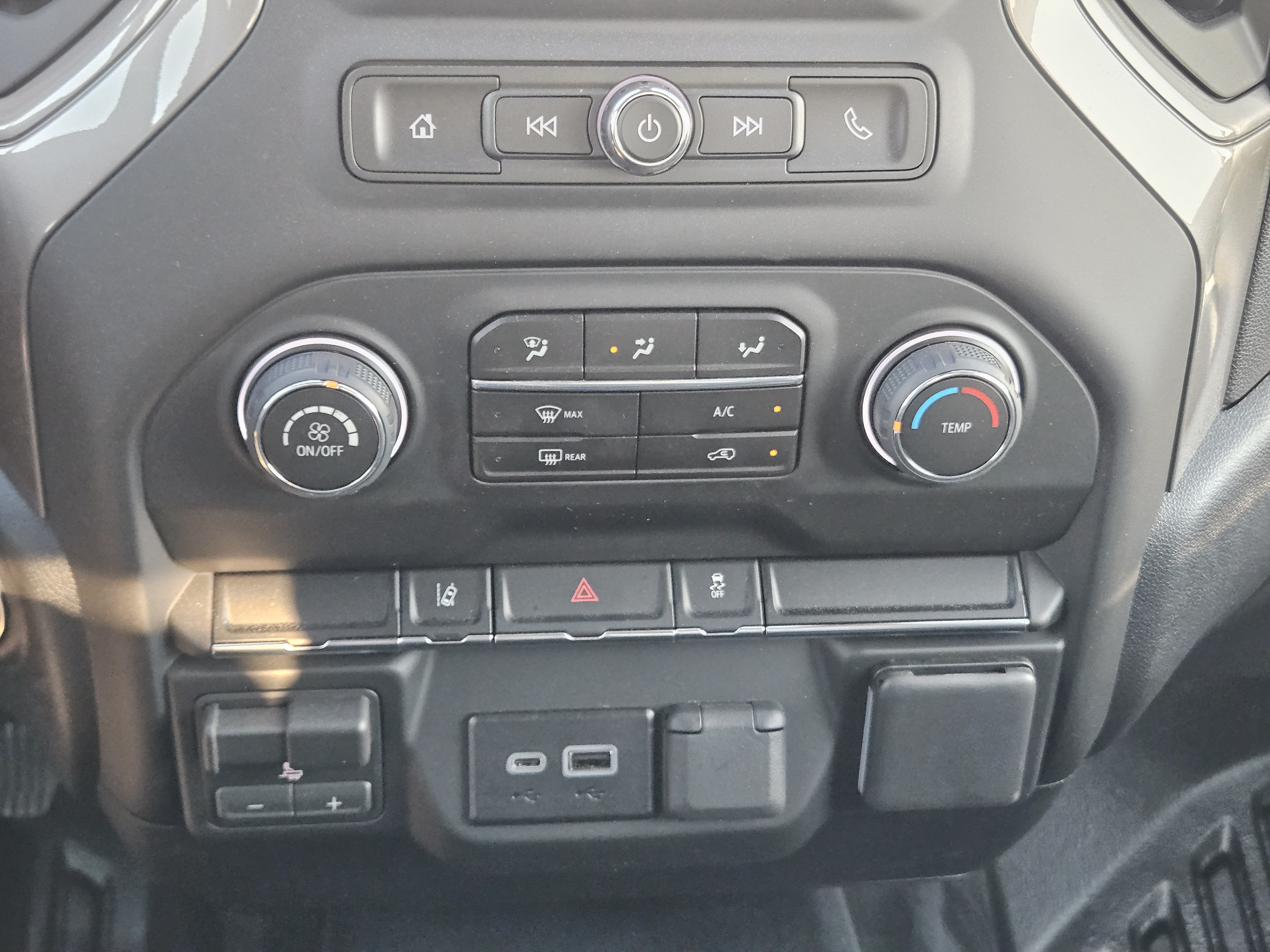 2026 Chevrolet Silverado 3500HD CC Work Truck