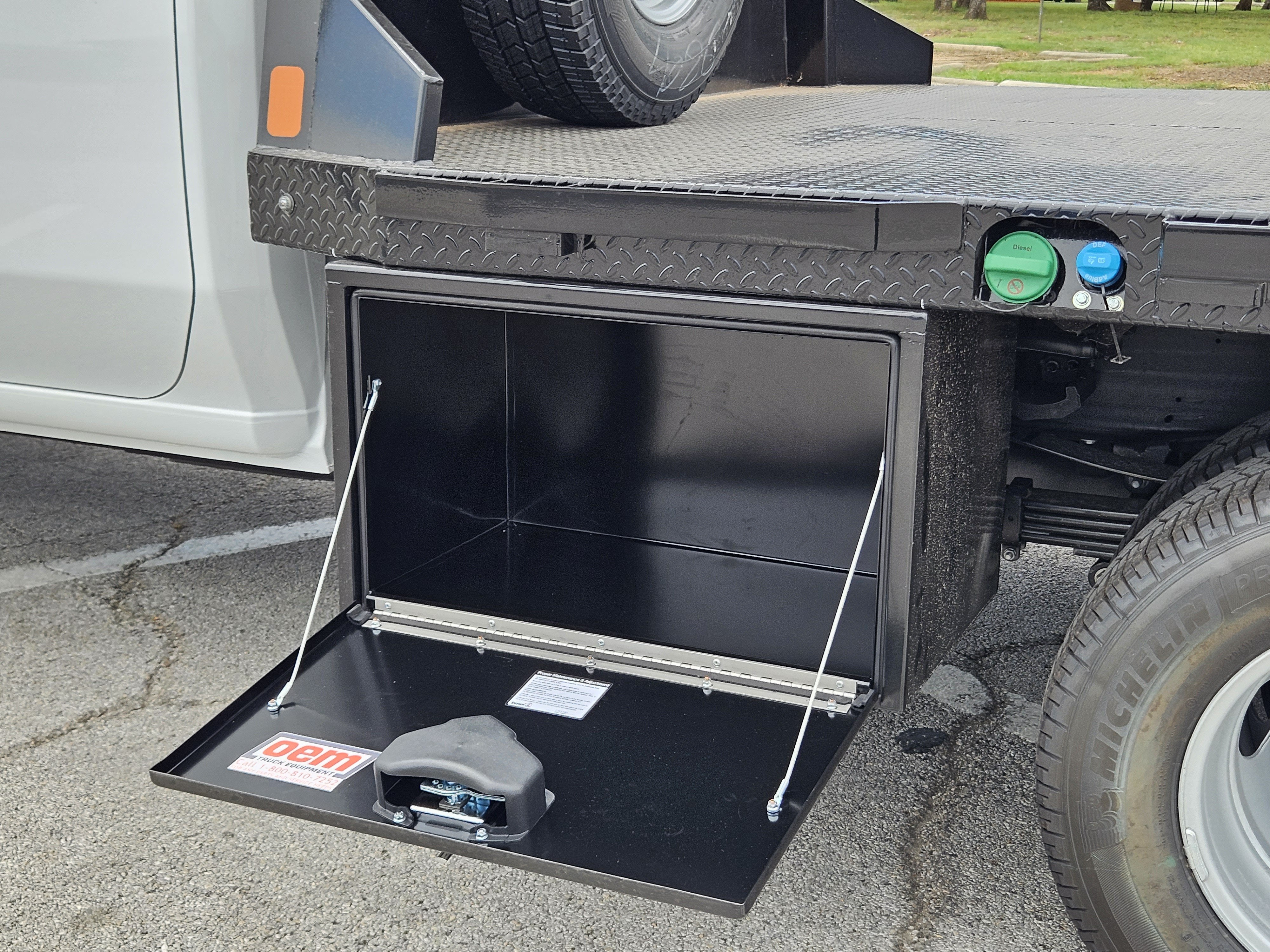 2026 Chevrolet Silverado 3500HD CC Work Truck