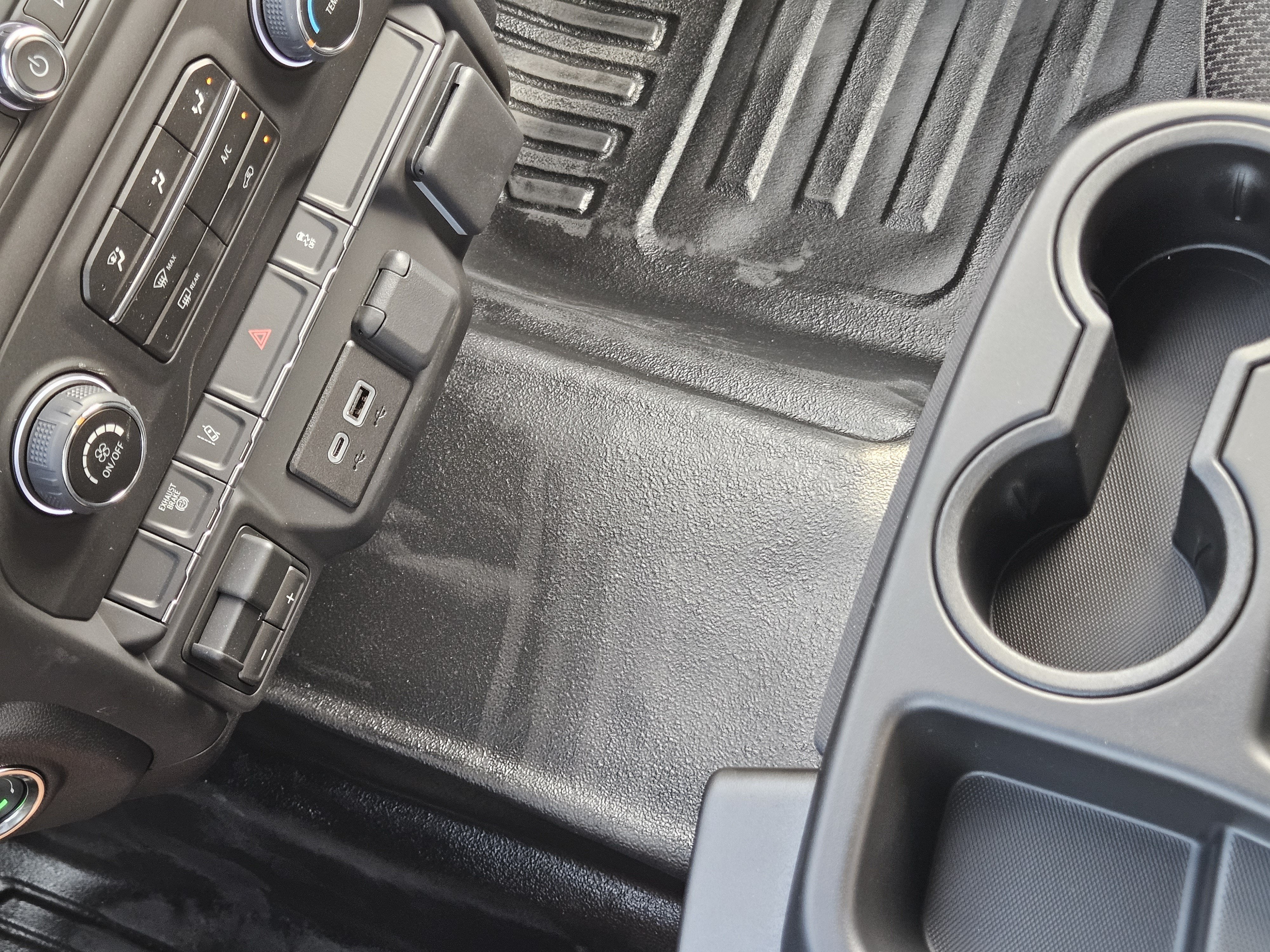 2026 Chevrolet Silverado 3500HD CC Work Truck