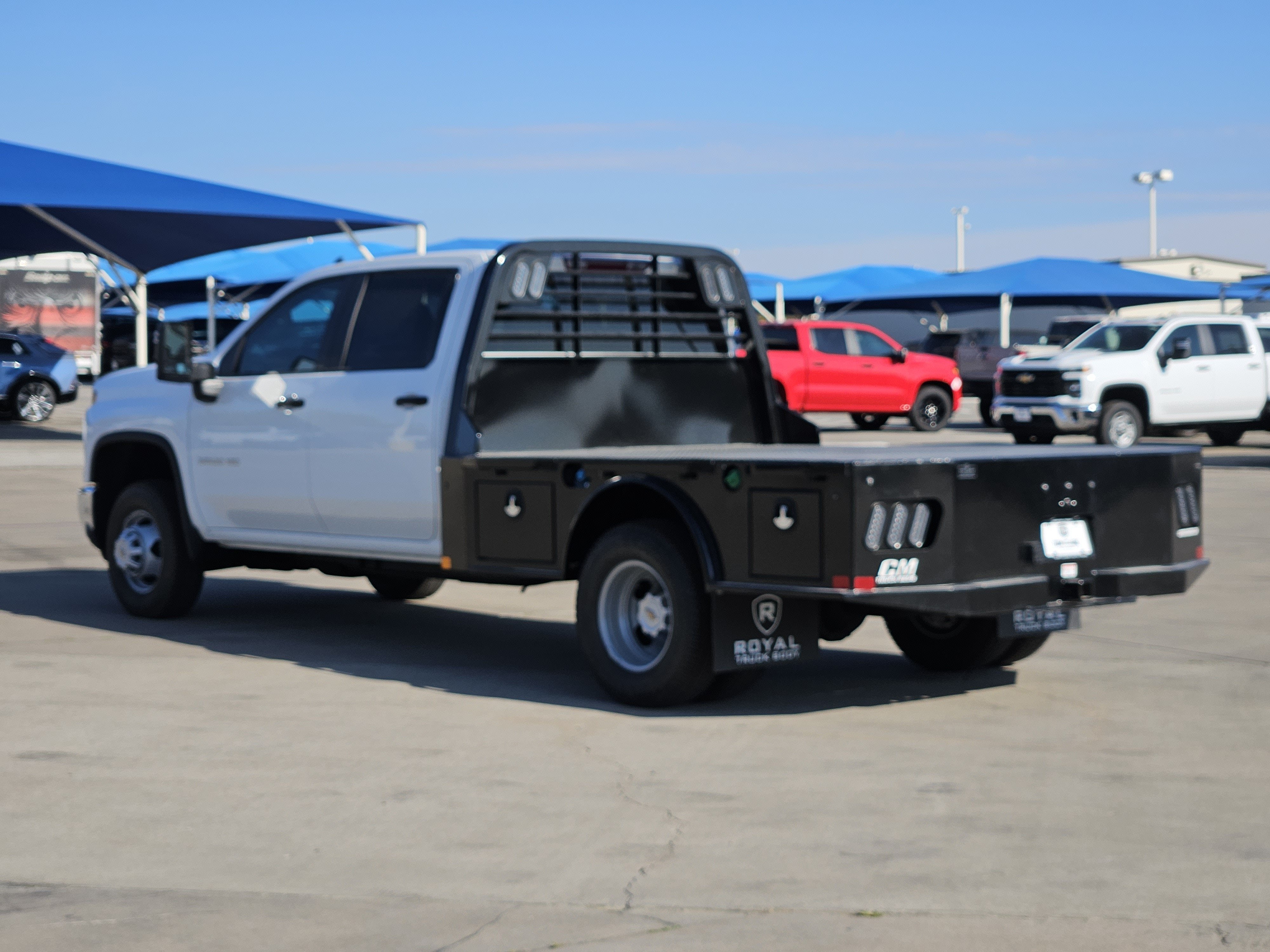 2026 Chevrolet Silverado 3500HD CC Work Truck