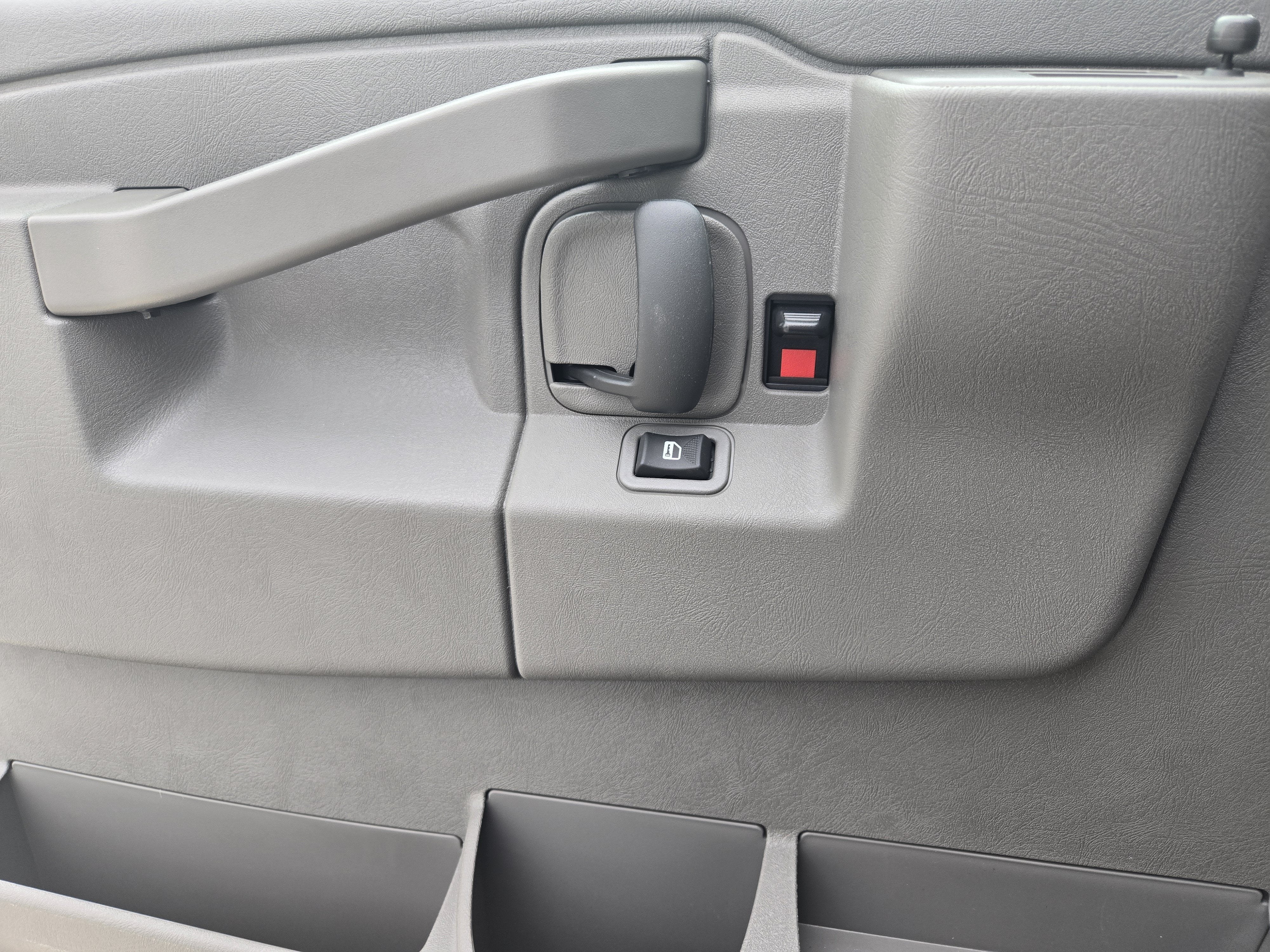 2025 Chevrolet Express Cargo Van Base