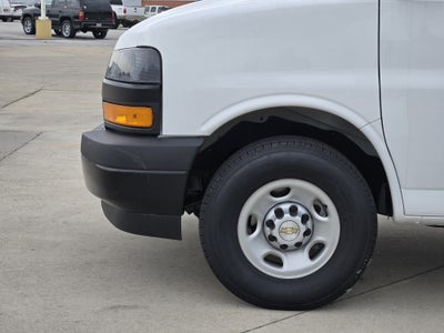 2025 Chevrolet Express Cargo Van Base