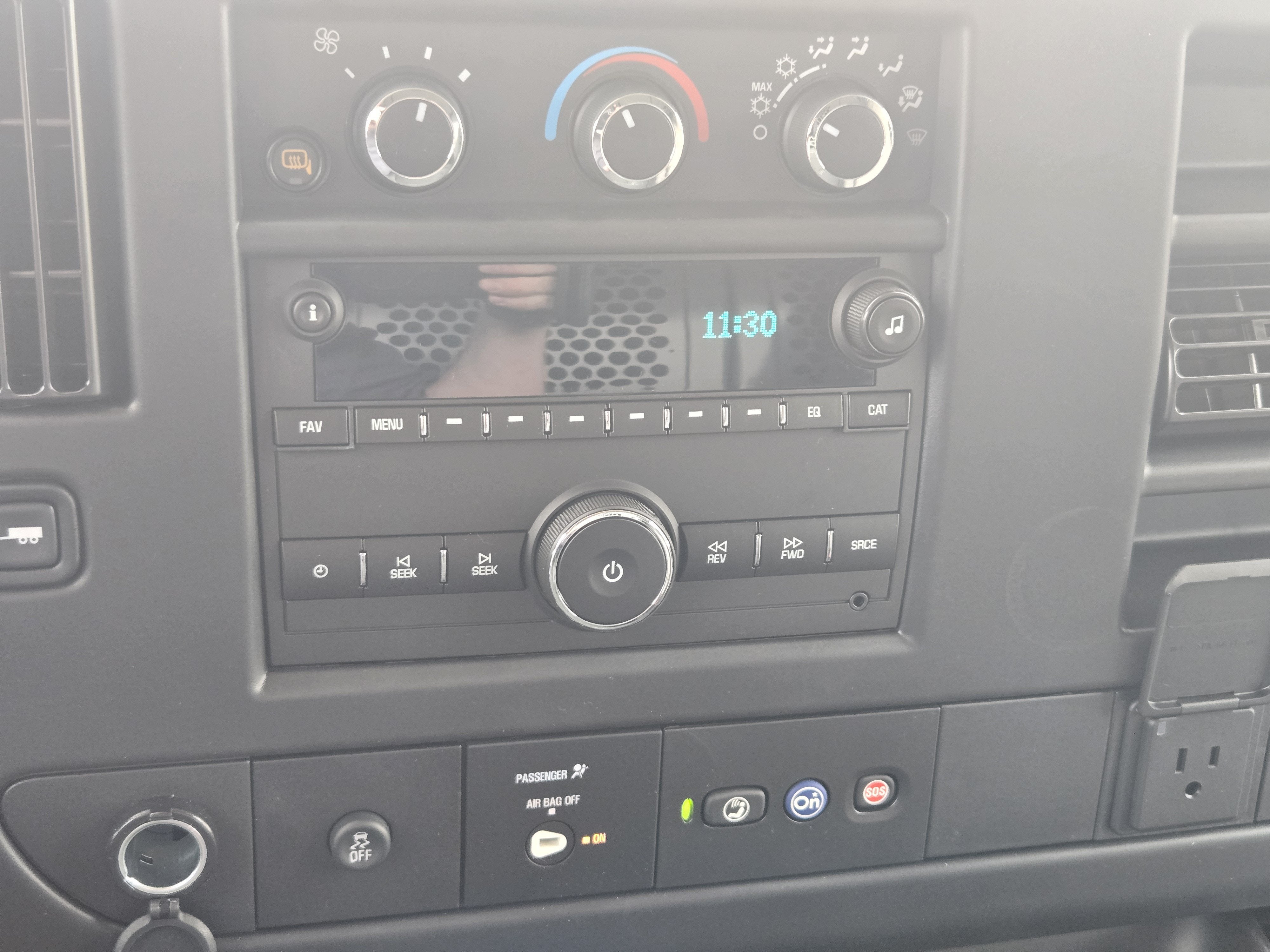 2025 Chevrolet Express Cargo Van Base