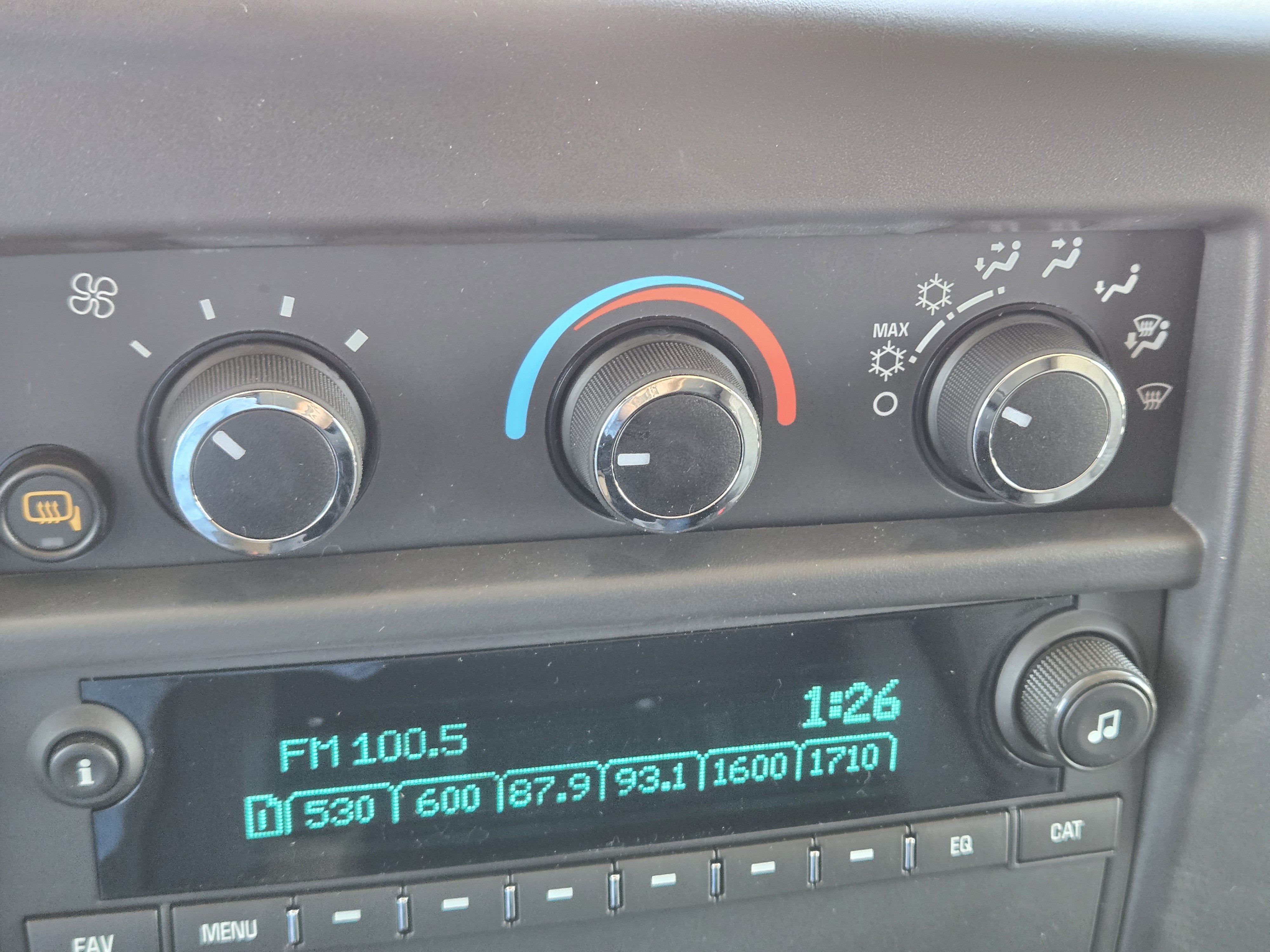2025 Chevrolet Express Cargo Van Base