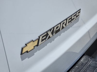 2025 Chevrolet Express Cargo Van Base