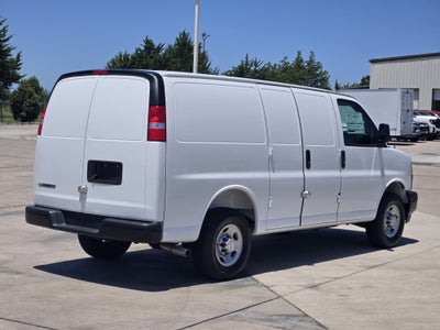 2025 Chevrolet Express Cargo Van Base