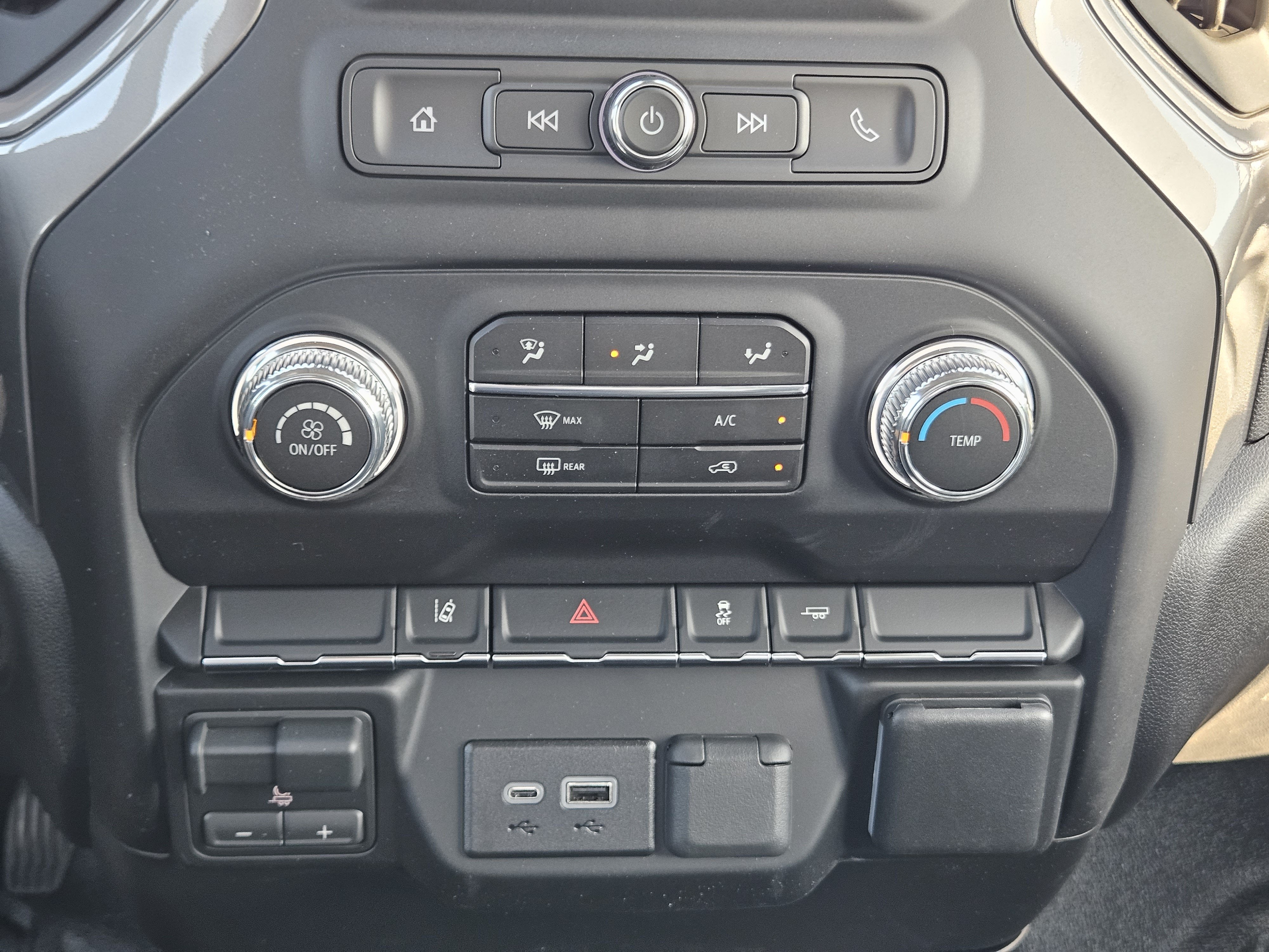 2026 GMC Sierra 3500HD CC Pro