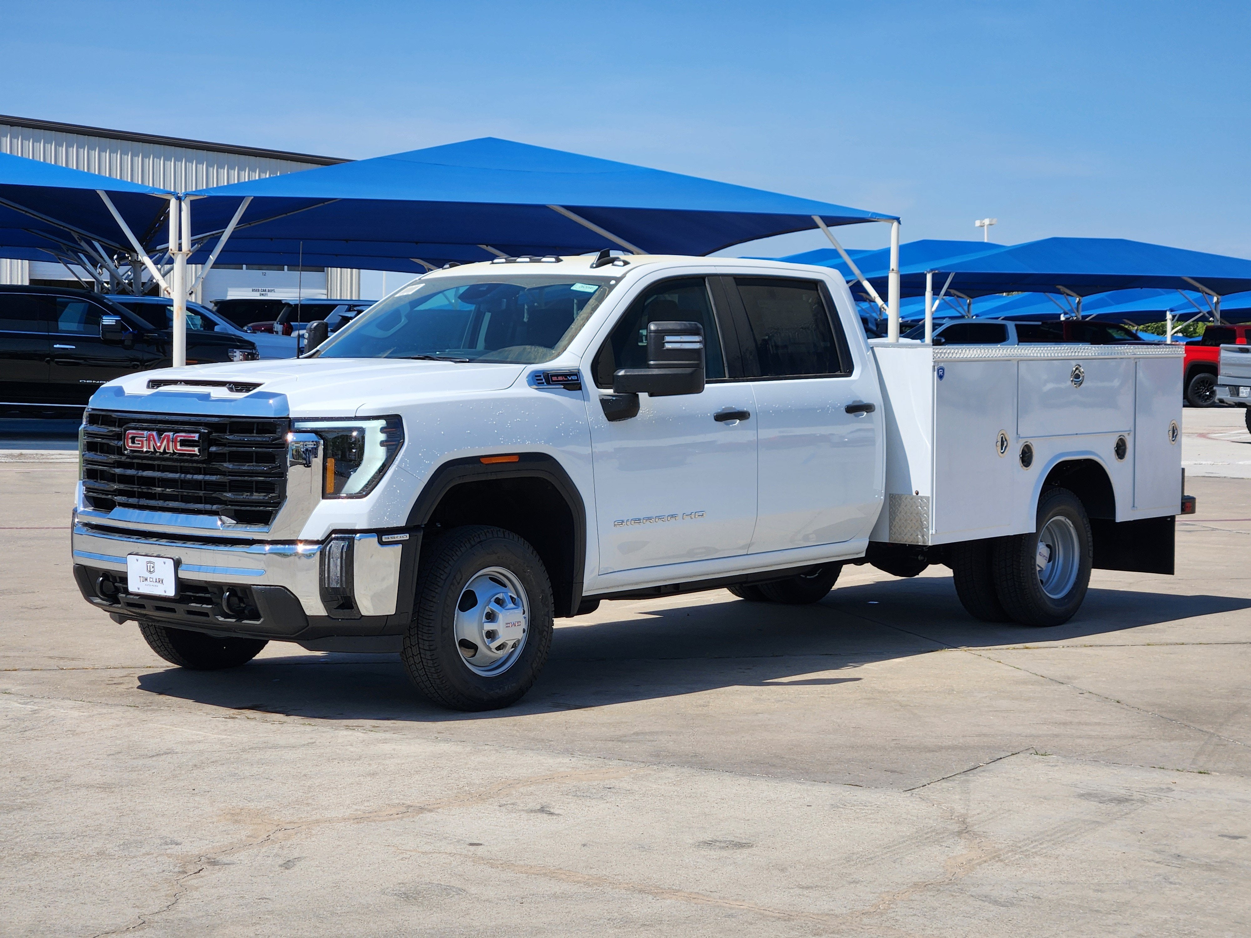 2026 GMC Sierra 3500HD CC Pro