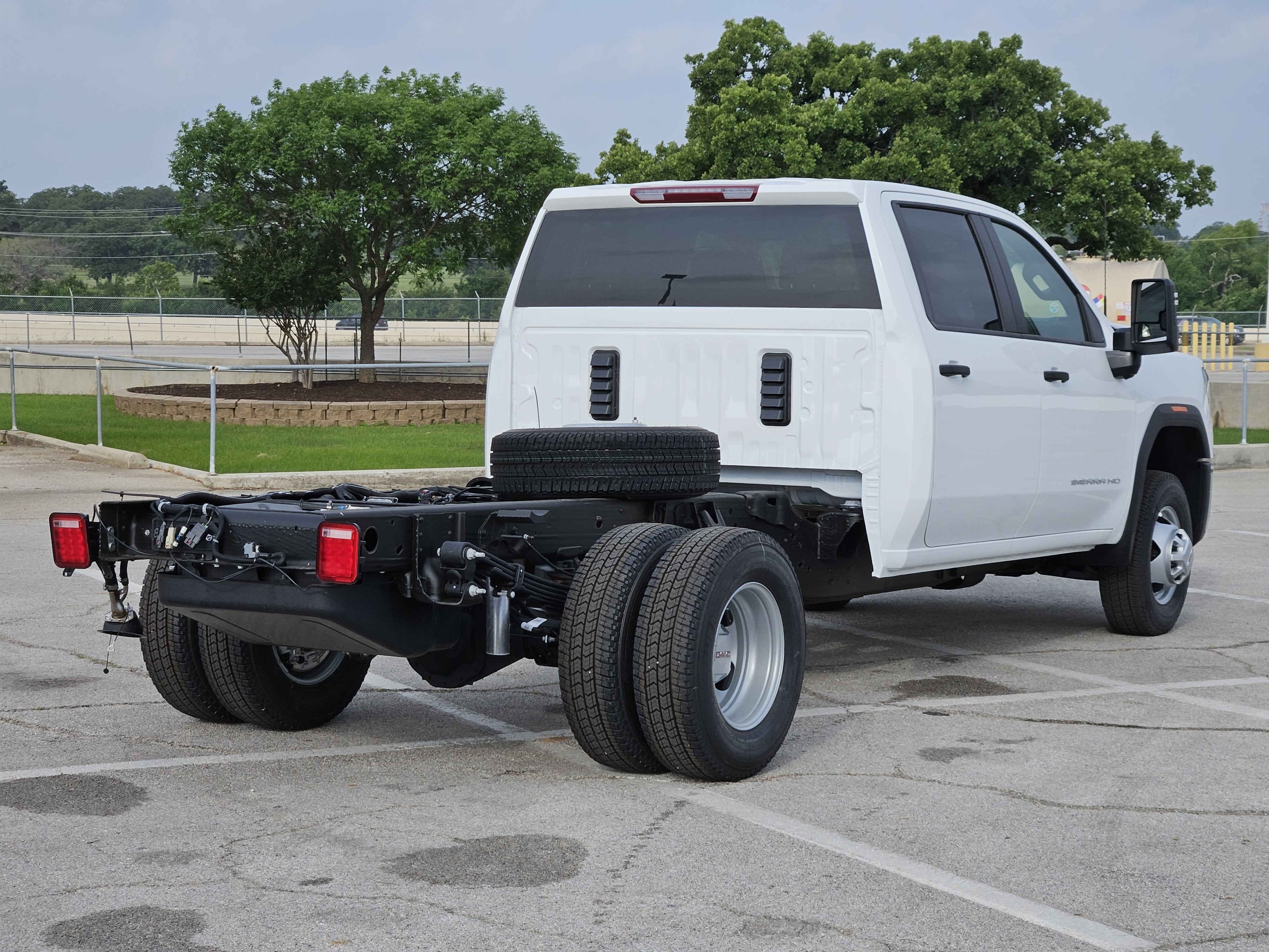 2026 GMC Sierra 3500HD CC Pro