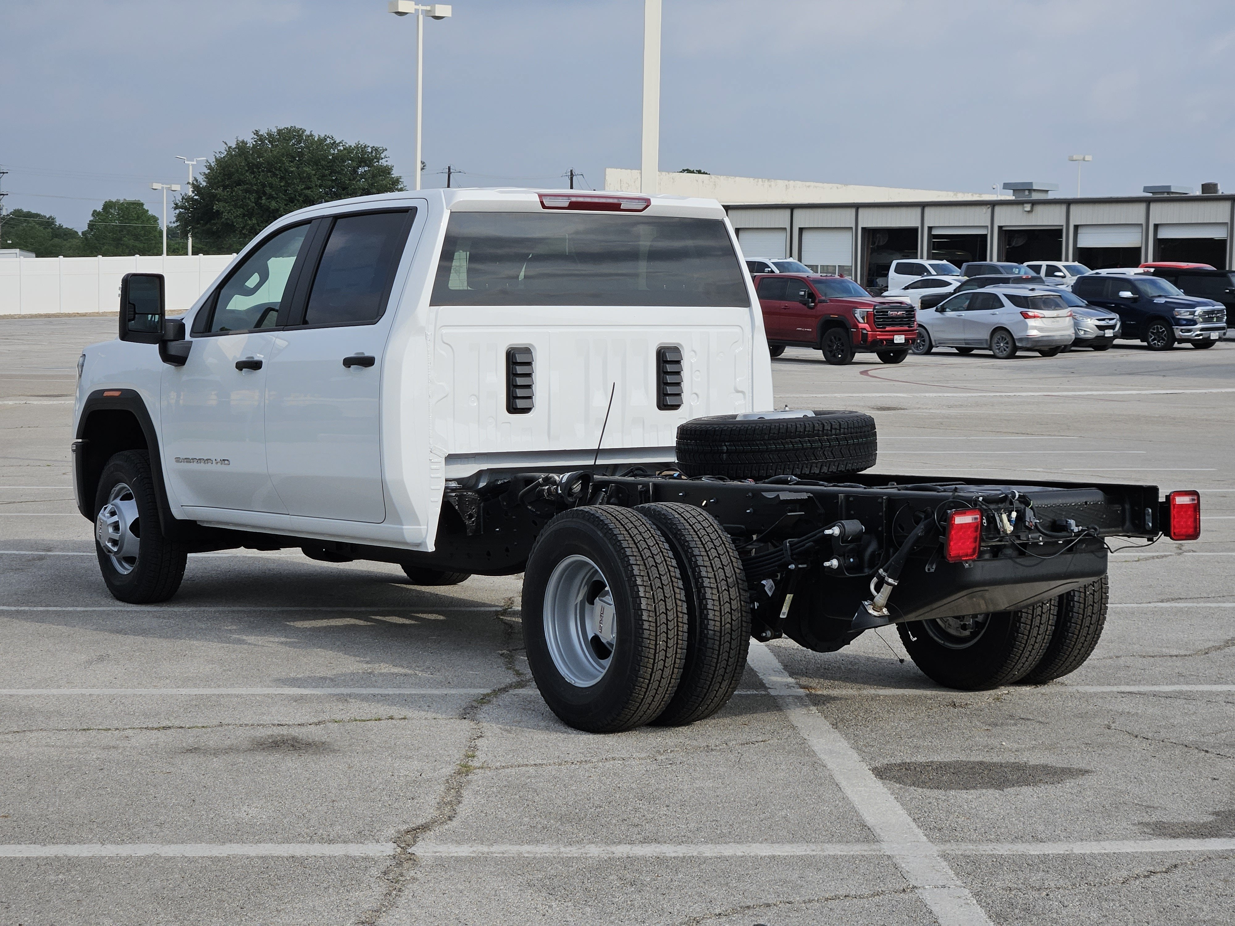 2026 GMC Sierra 3500HD CC Pro