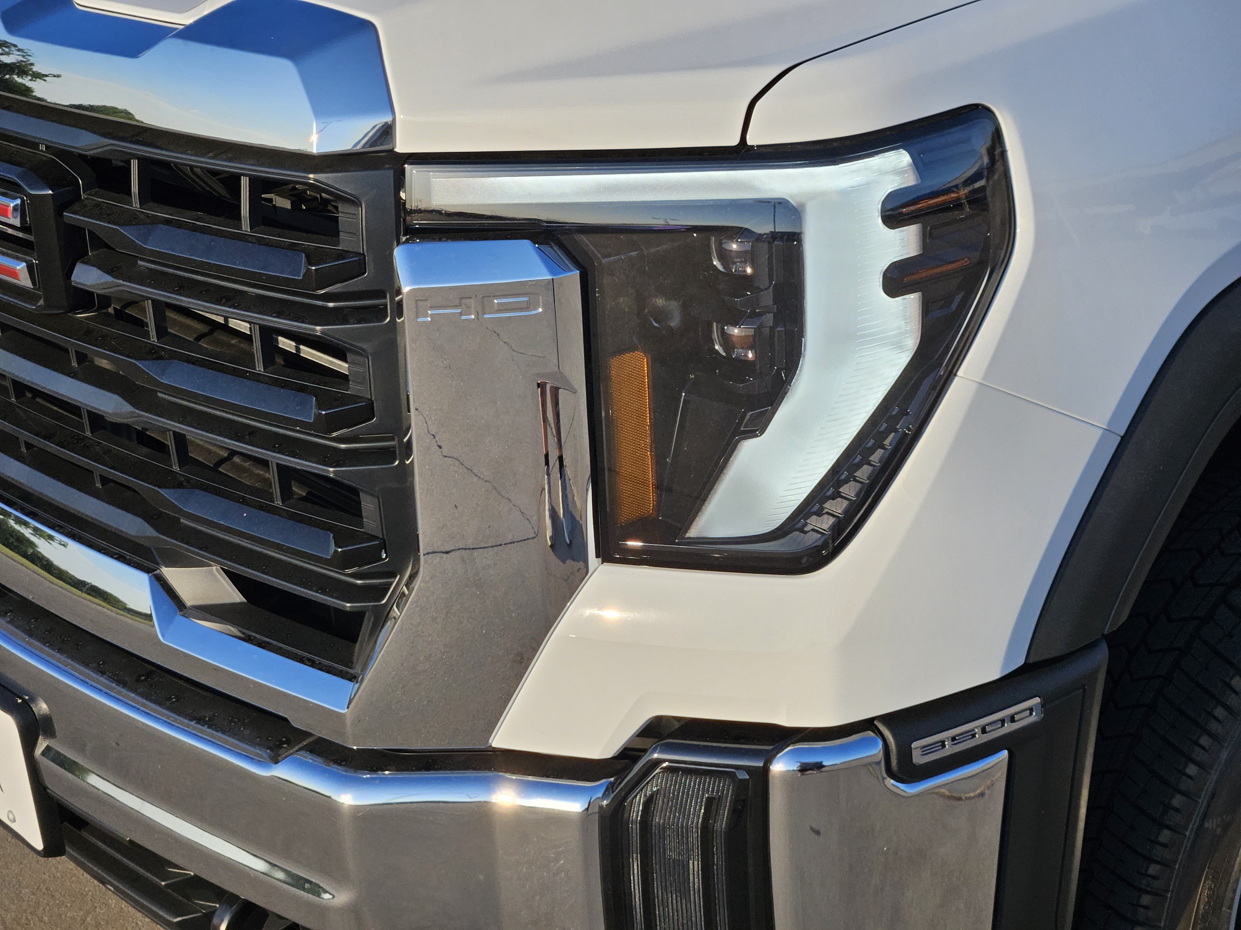 2026 GMC Sierra 3500HD CC Pro