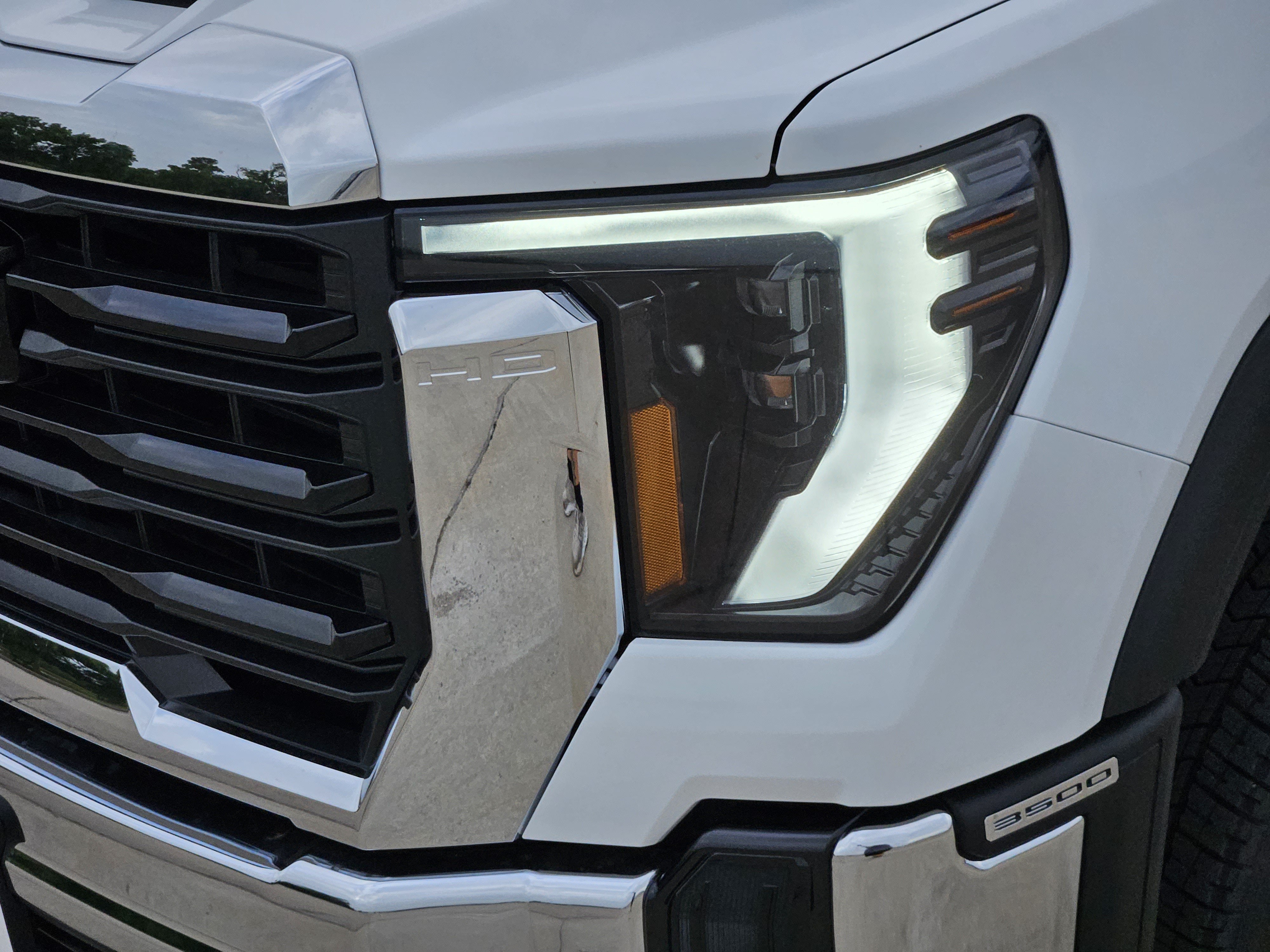 2026 GMC Sierra 3500HD CC Pro