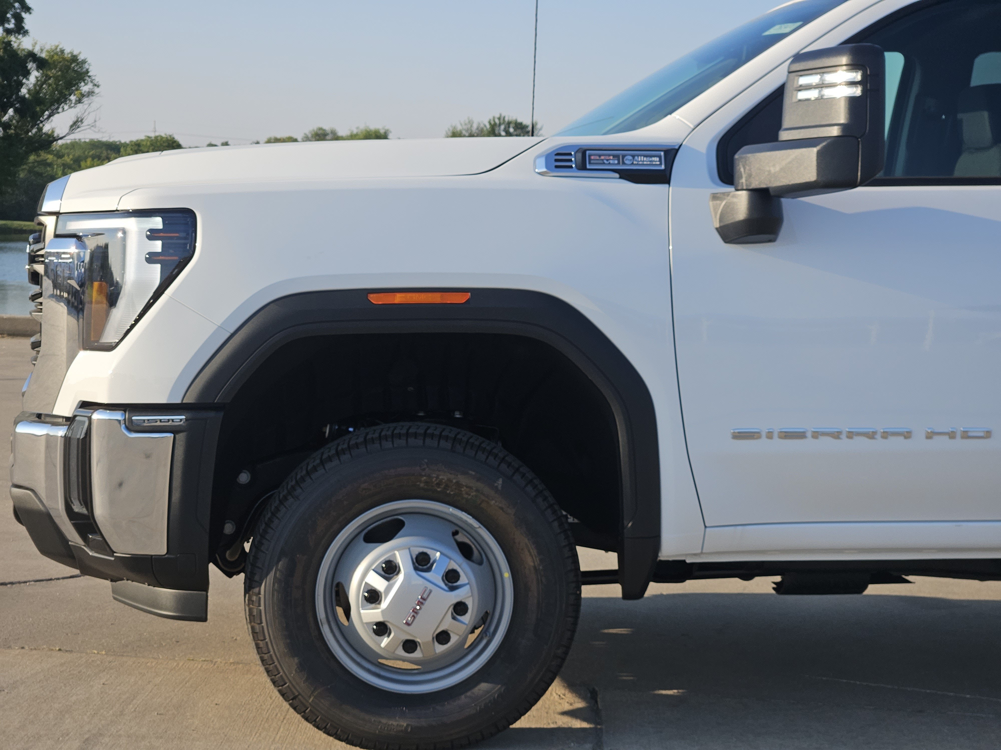 2026 GMC Sierra 3500HD CC Pro