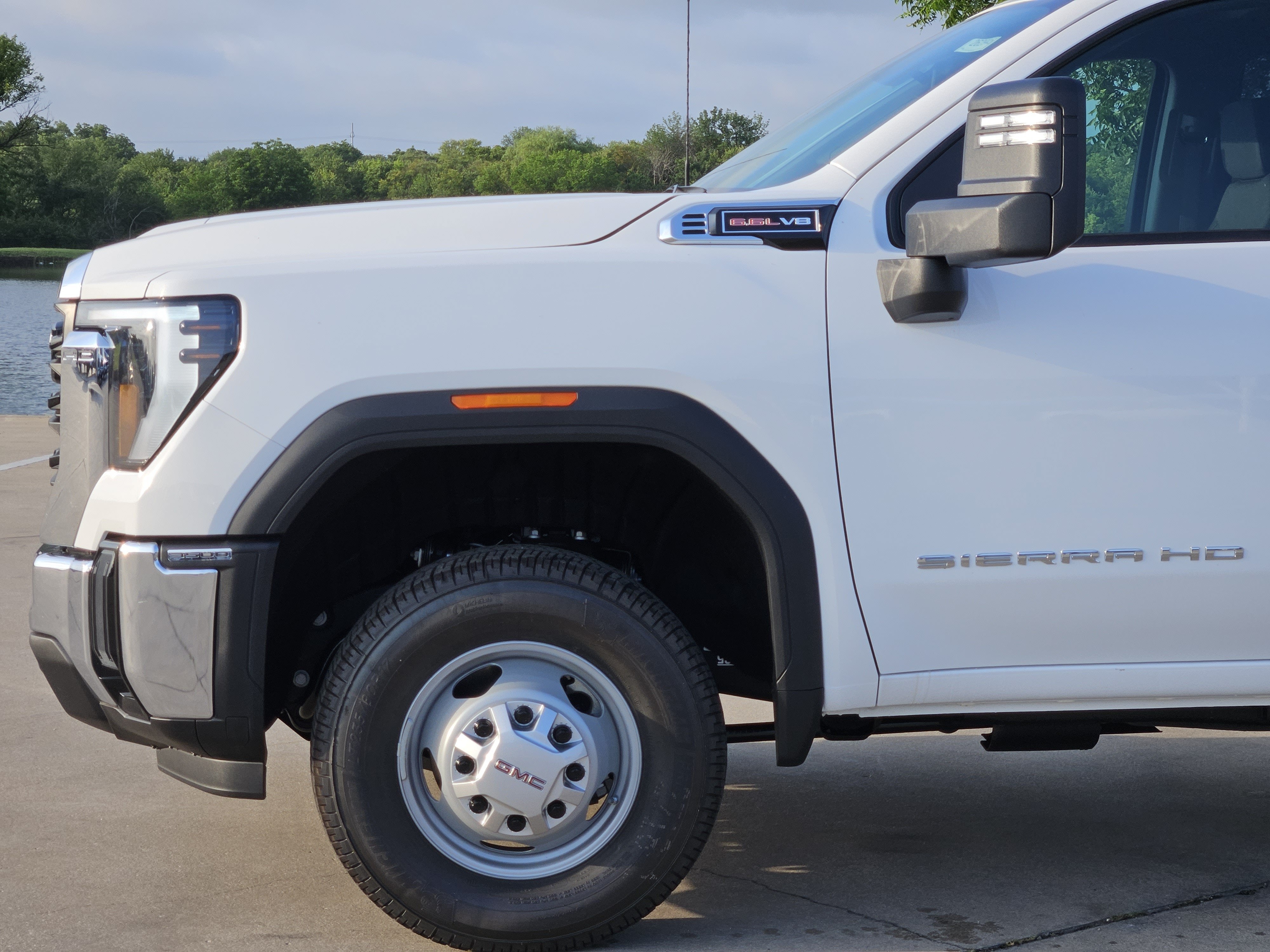 2026 GMC Sierra 3500HD CC Pro