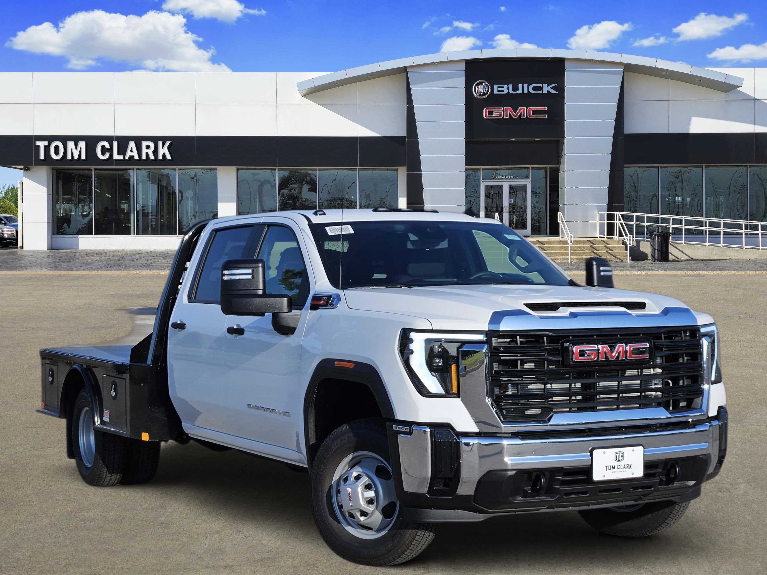 2026 GMC Sierra 3500HD CC Pro