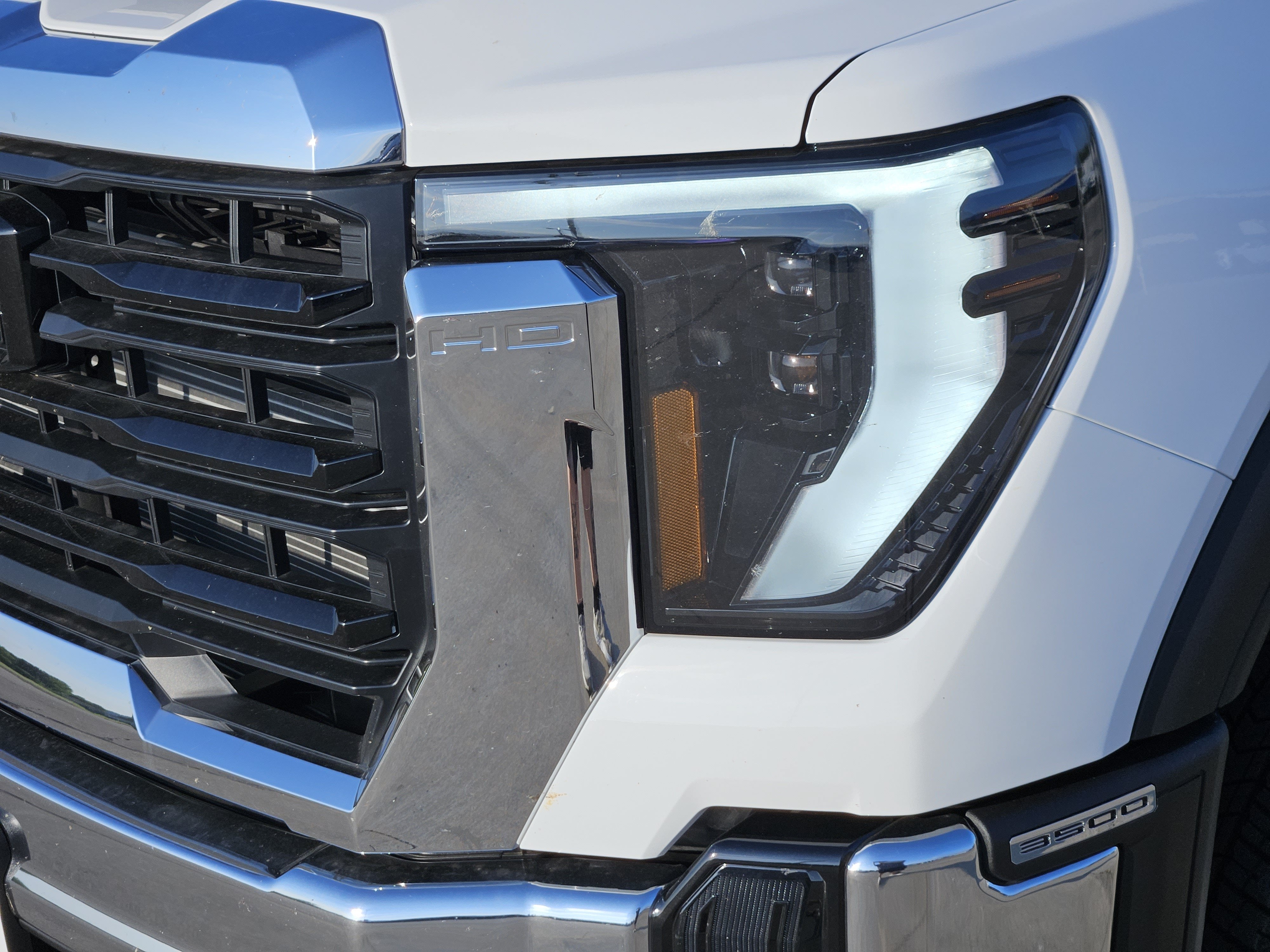 2026 GMC Sierra 3500HD CC Pro
