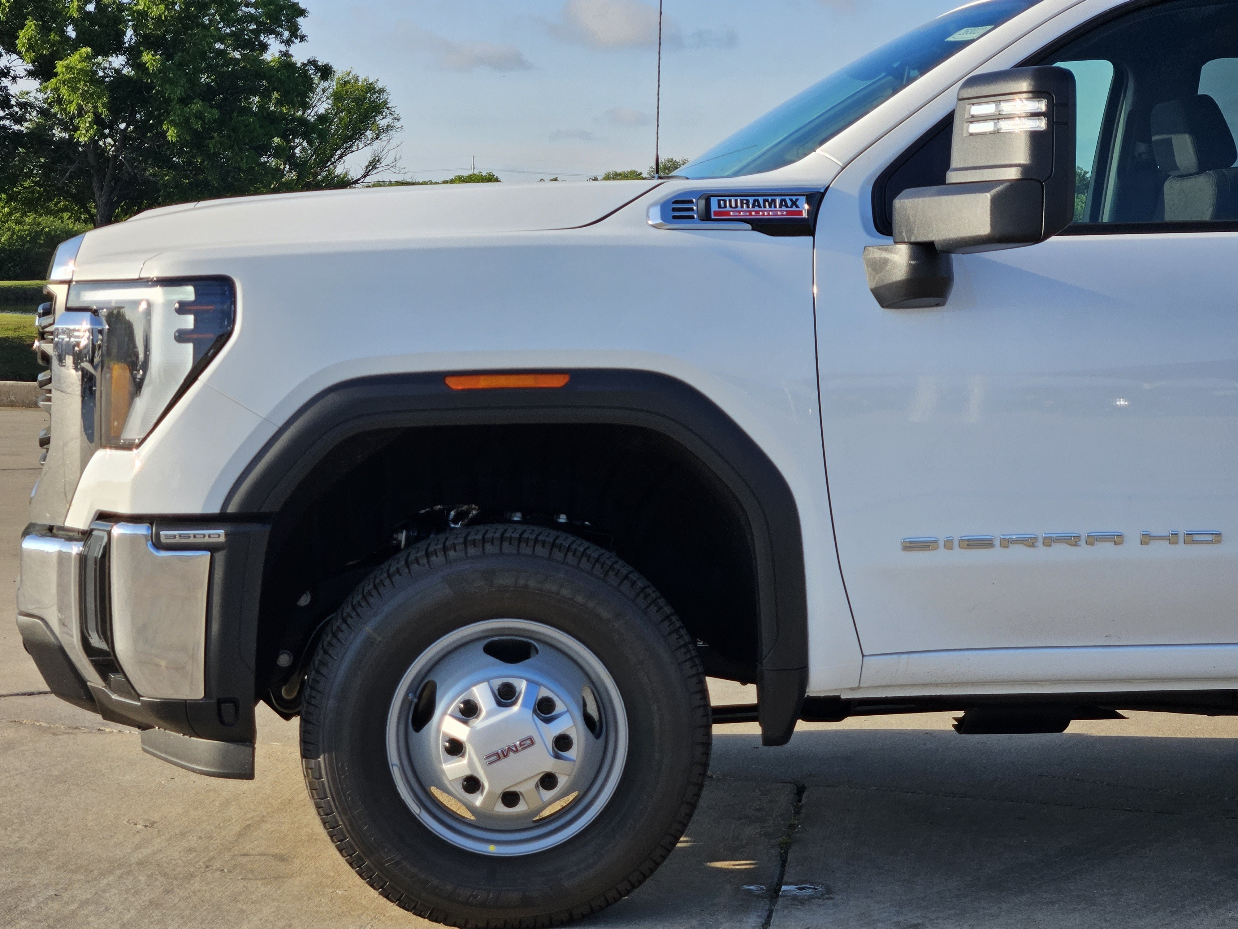 2026 GMC Sierra 3500HD CC Pro