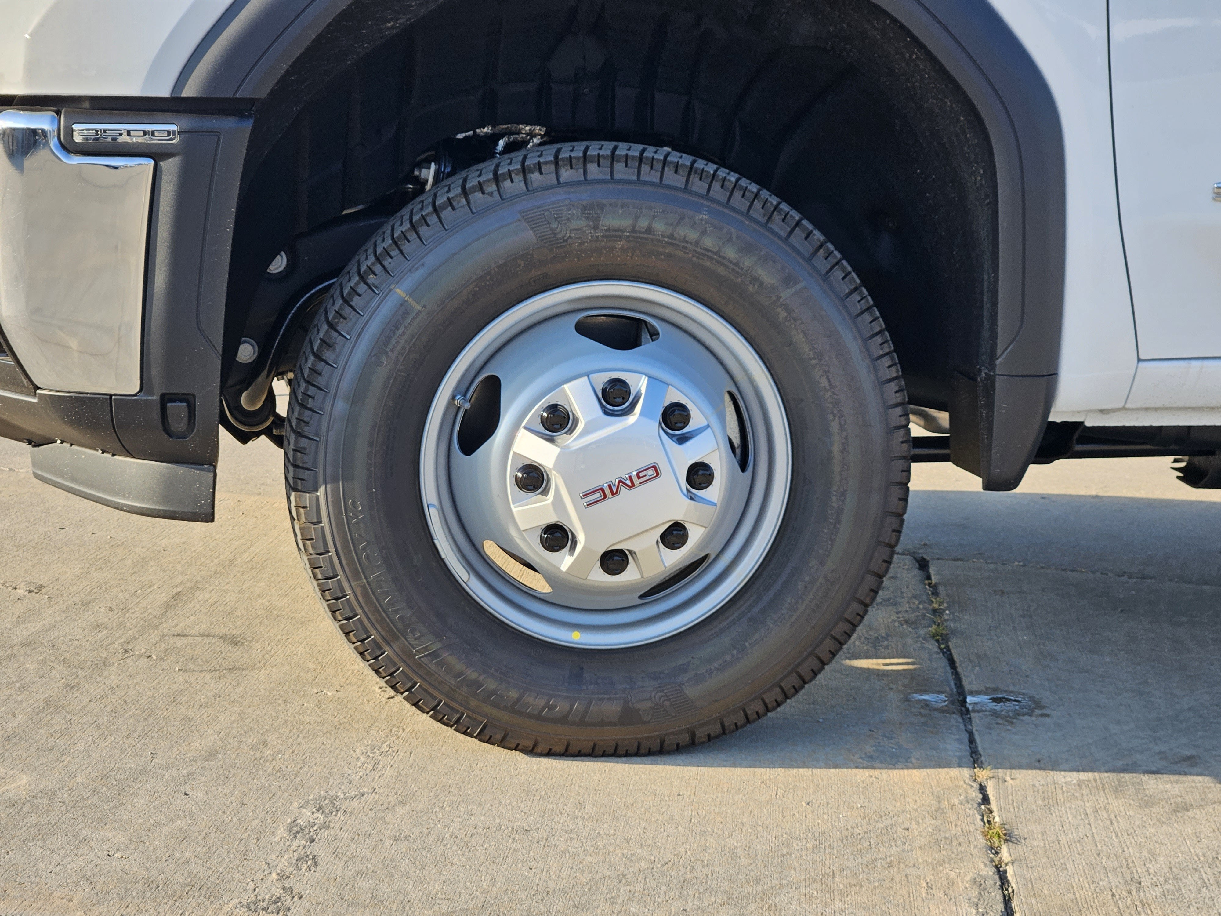 2026 GMC Sierra 3500HD CC Pro