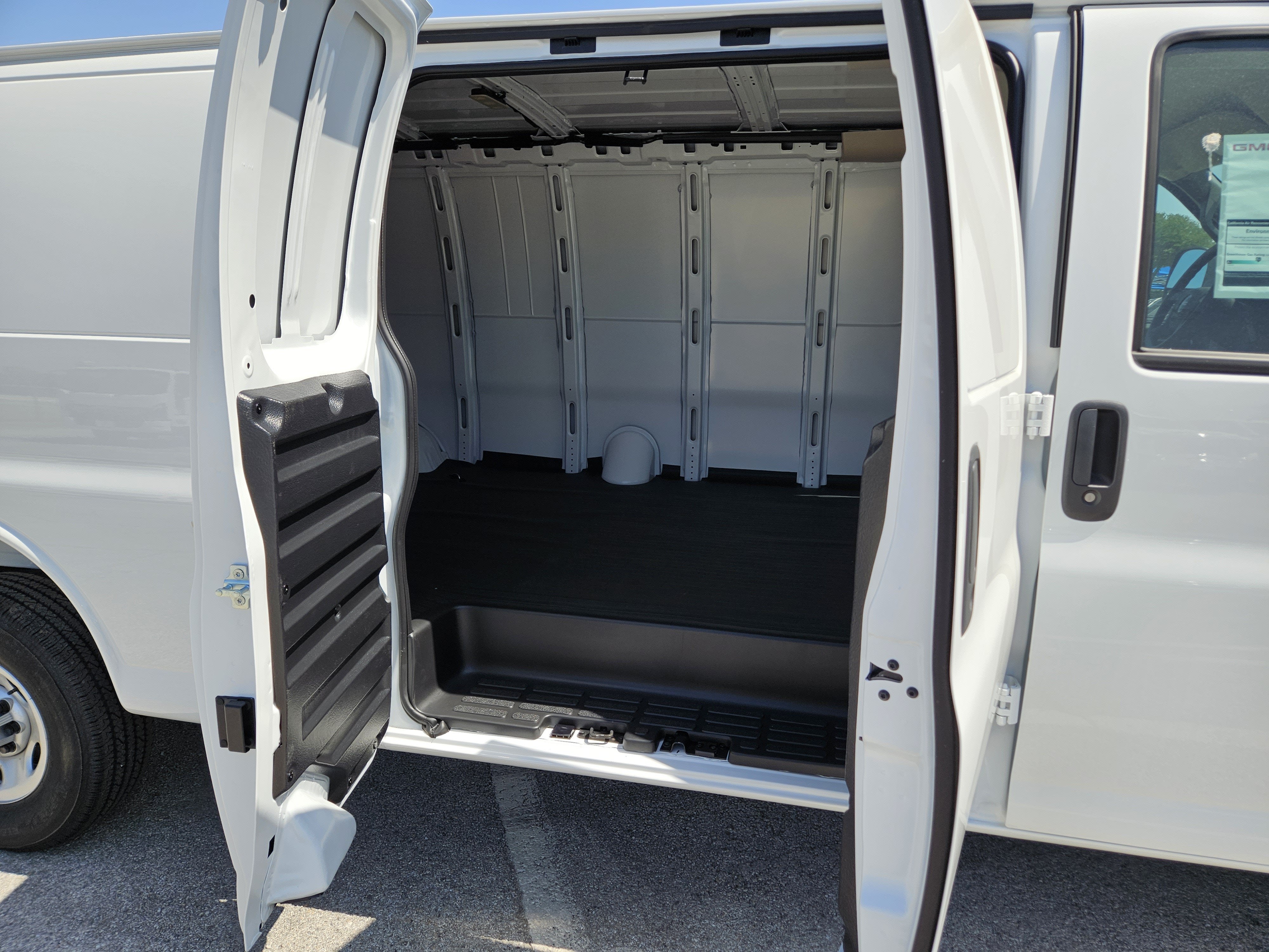 2026 GMC Savana Cargo Van Base