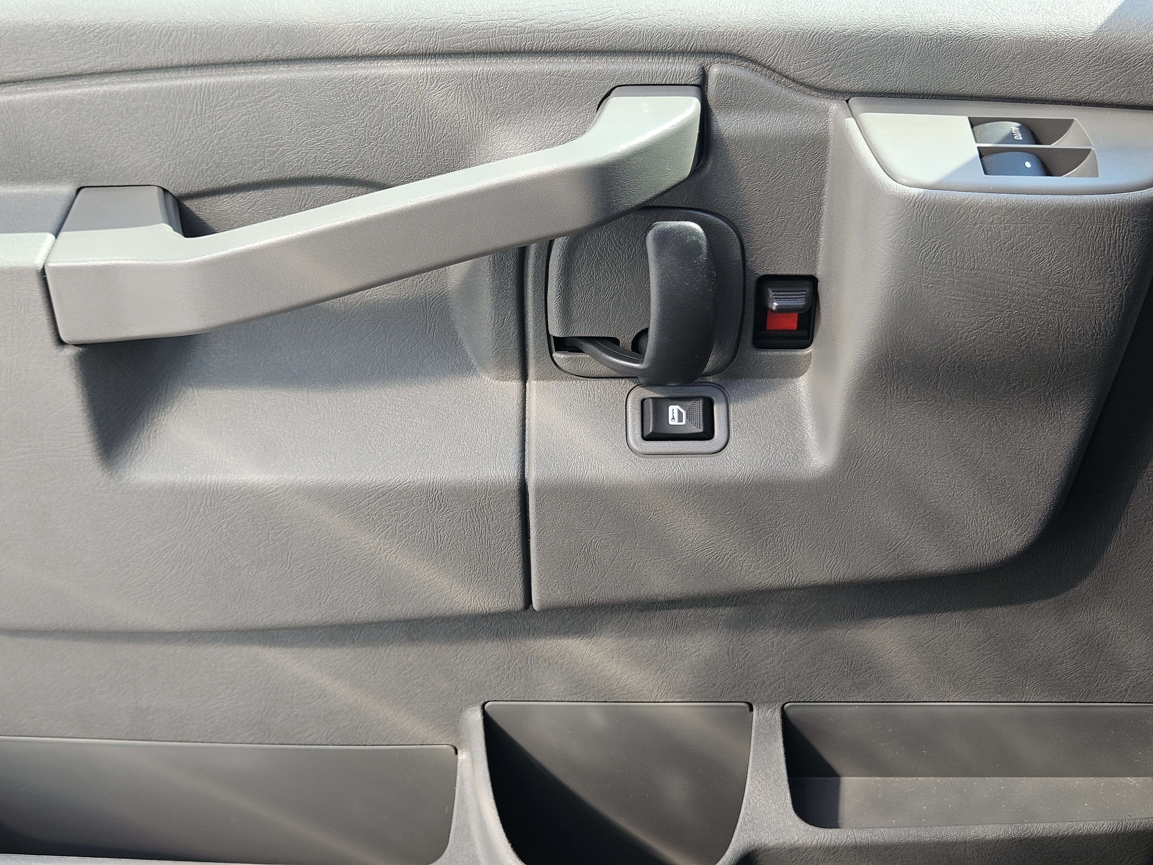 2026 Chevrolet Express Commercial Cutaway Base