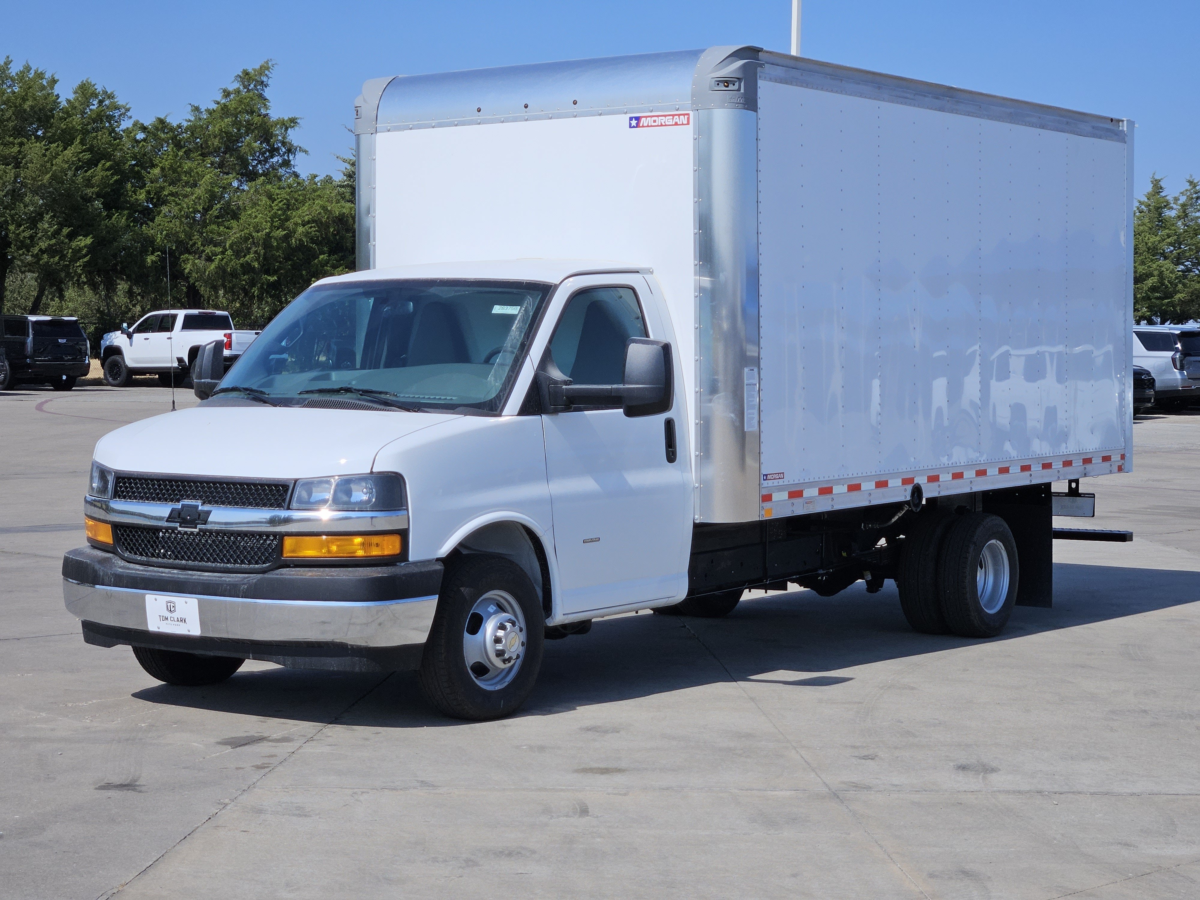 2026 Chevrolet Express Commercial Cutaway Base