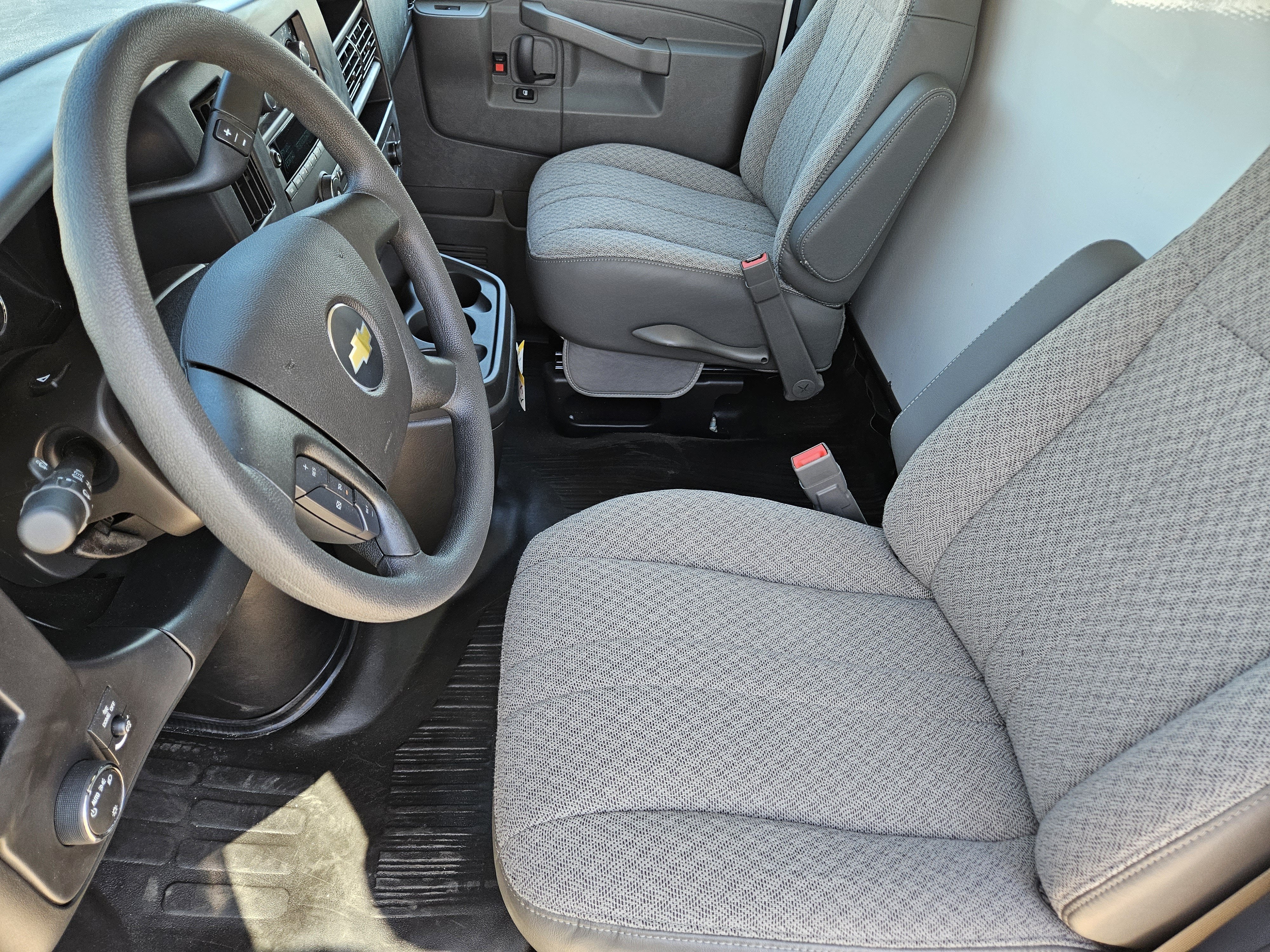 2026 Chevrolet Express Commercial Cutaway Base