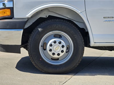 2026 Chevrolet Express Commercial Cutaway Base
