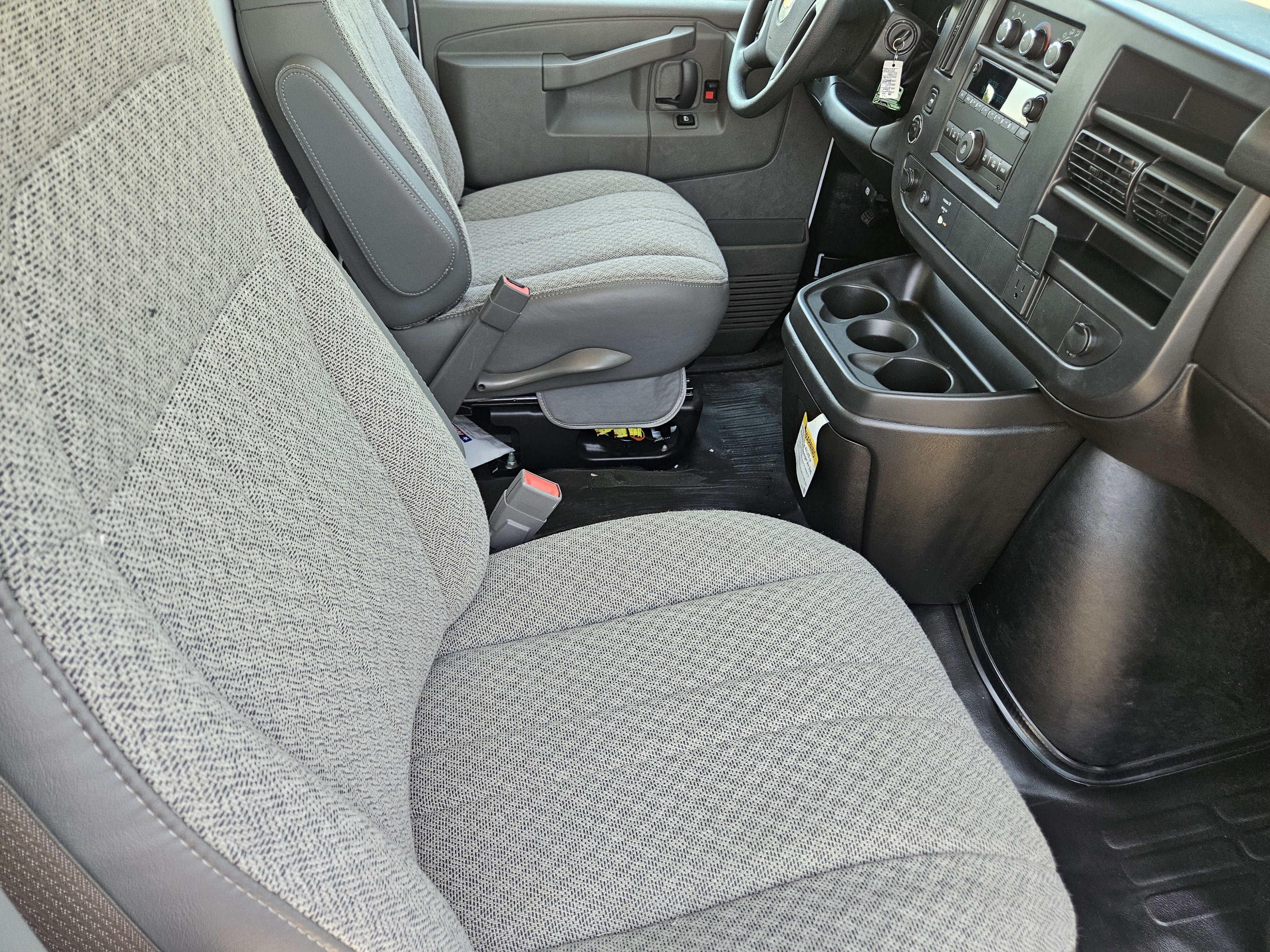 2026 Chevrolet Express Commercial Cutaway Base