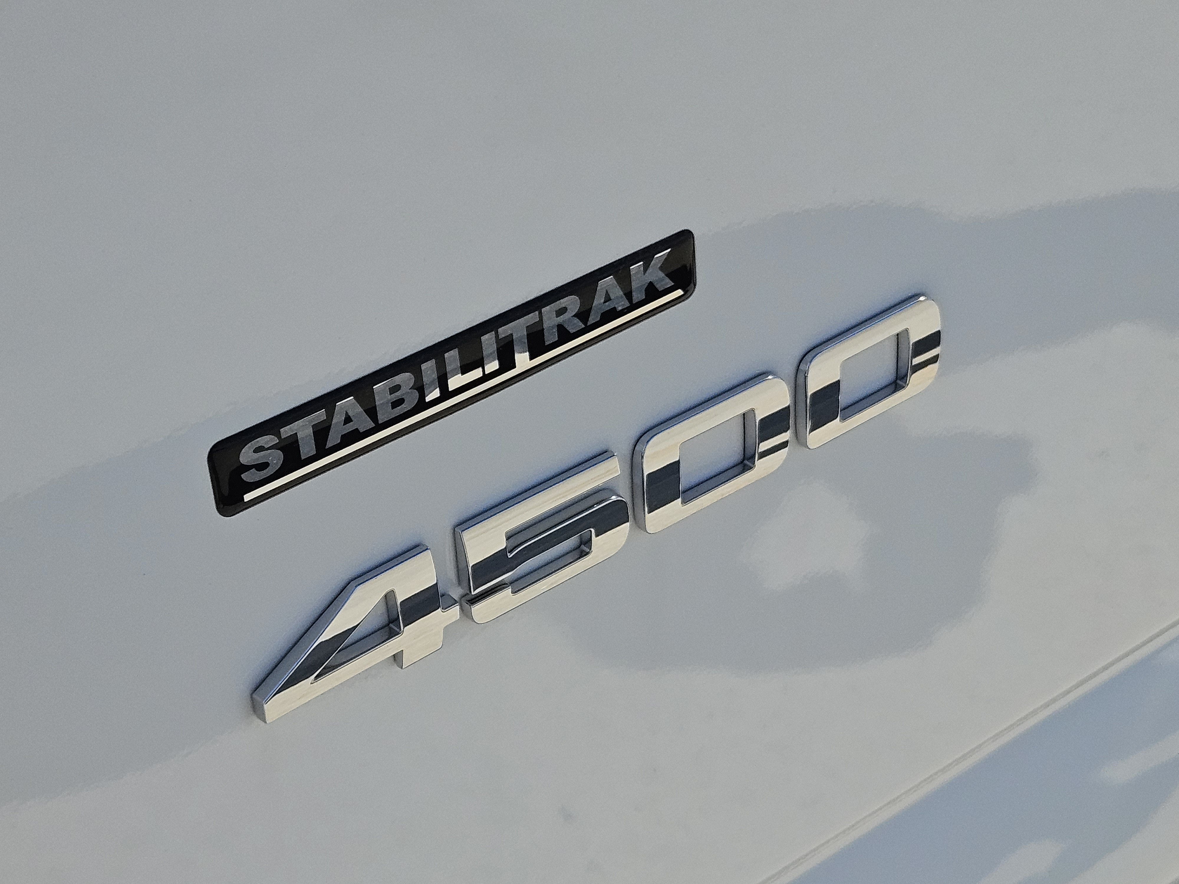 2026 Chevrolet Express Commercial Cutaway Base