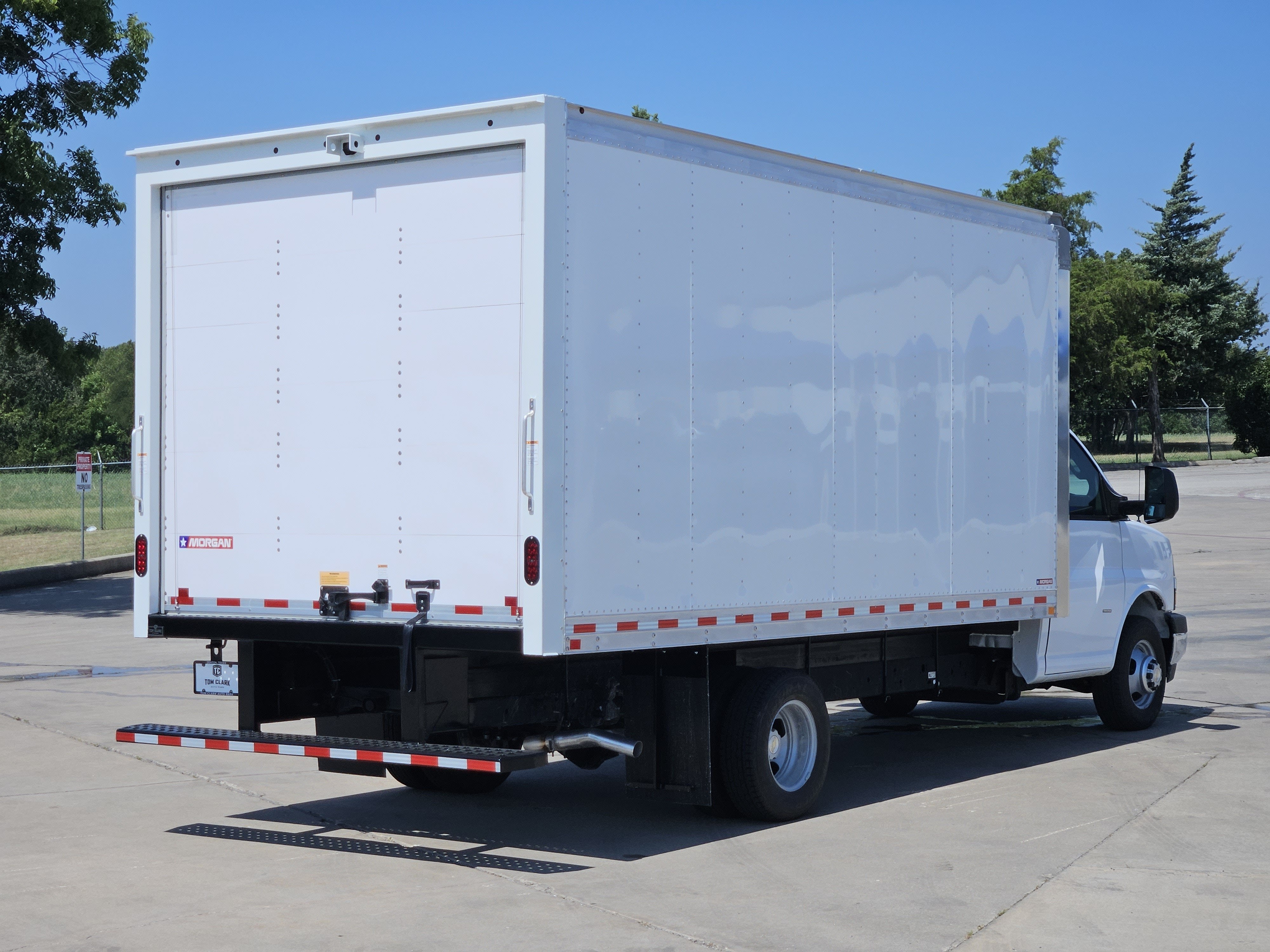 2026 Chevrolet Express Commercial Cutaway Base
