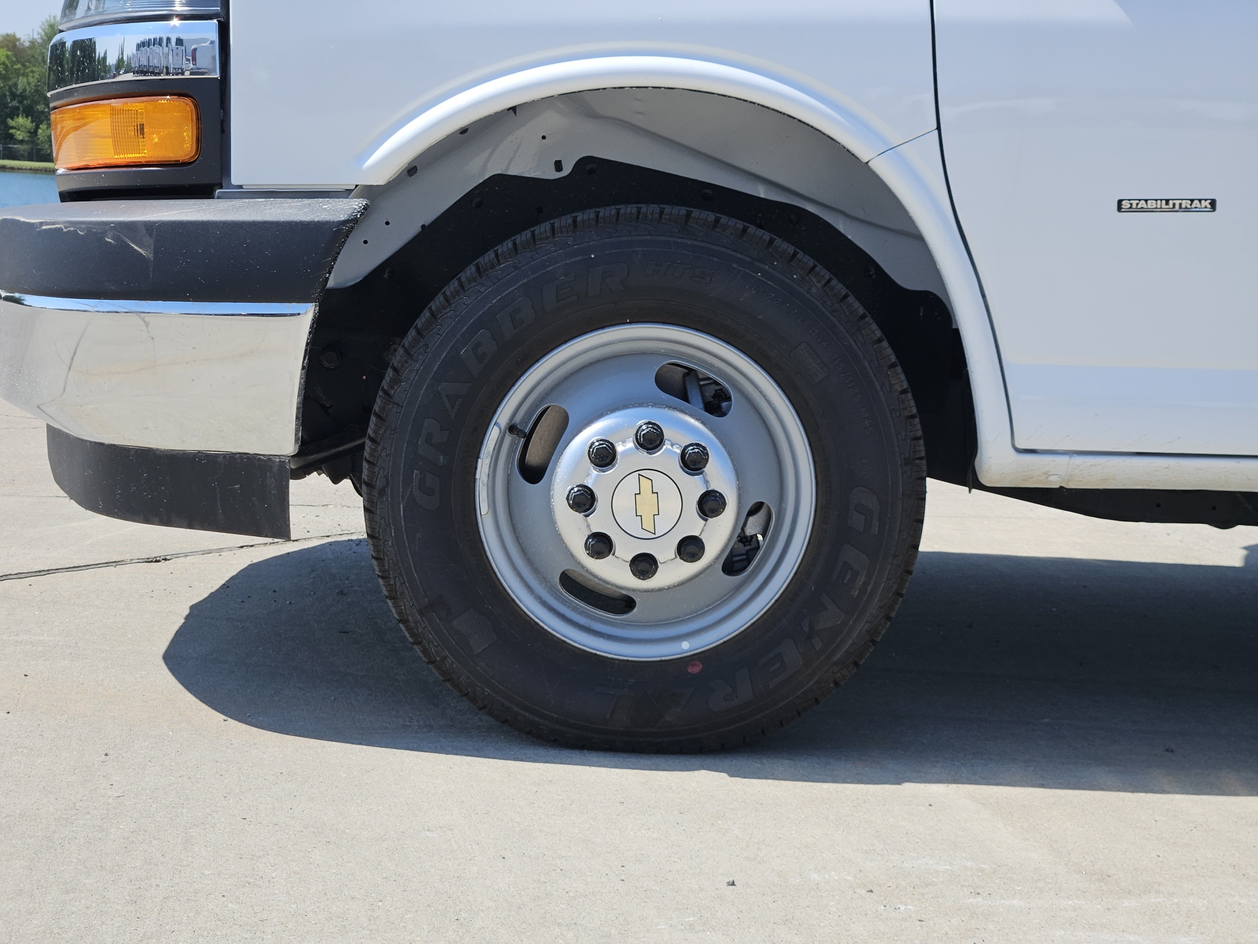 2026 Chevrolet Express Commercial Cutaway Base