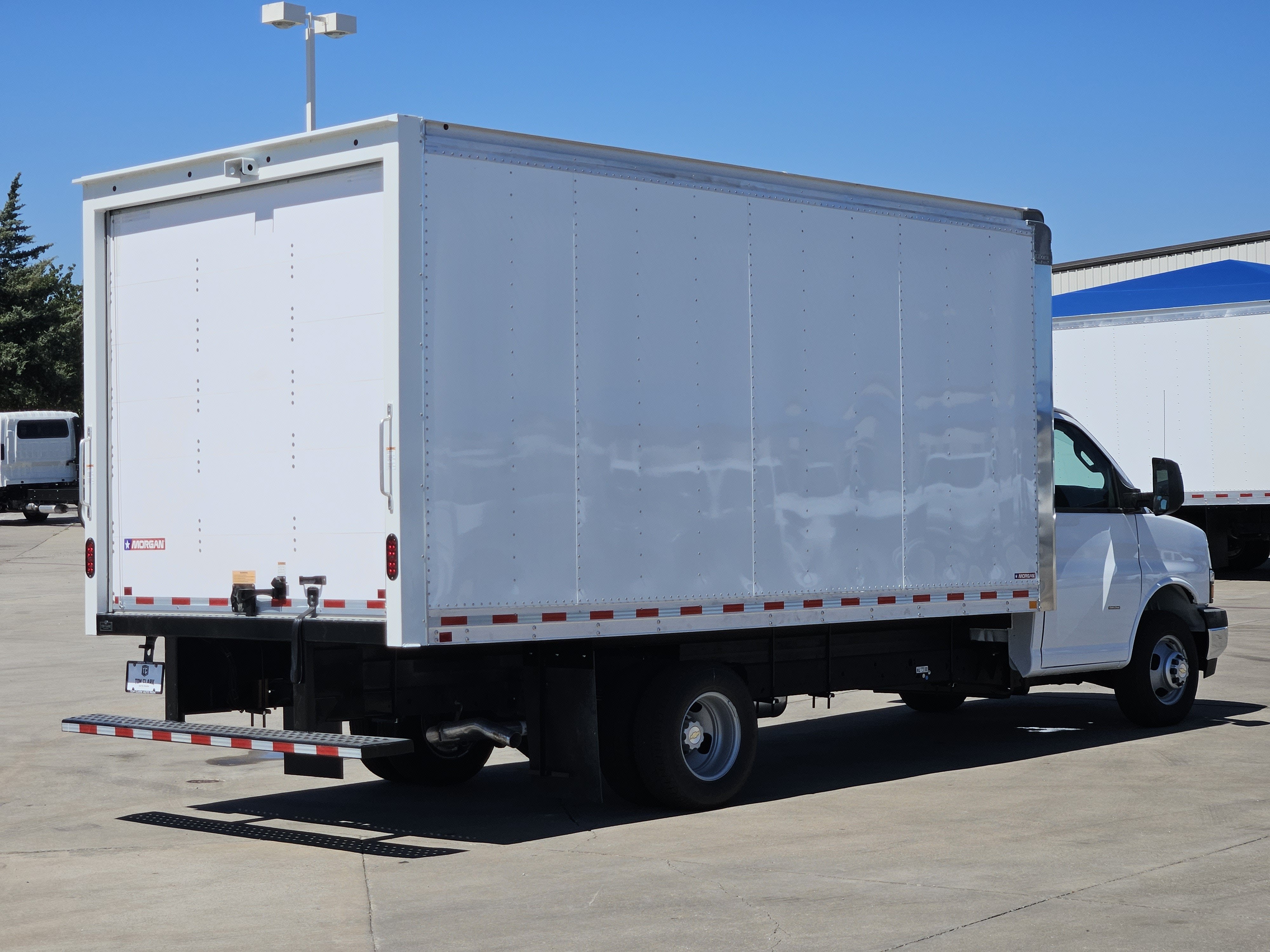 2026 Chevrolet Express Commercial Cutaway Base