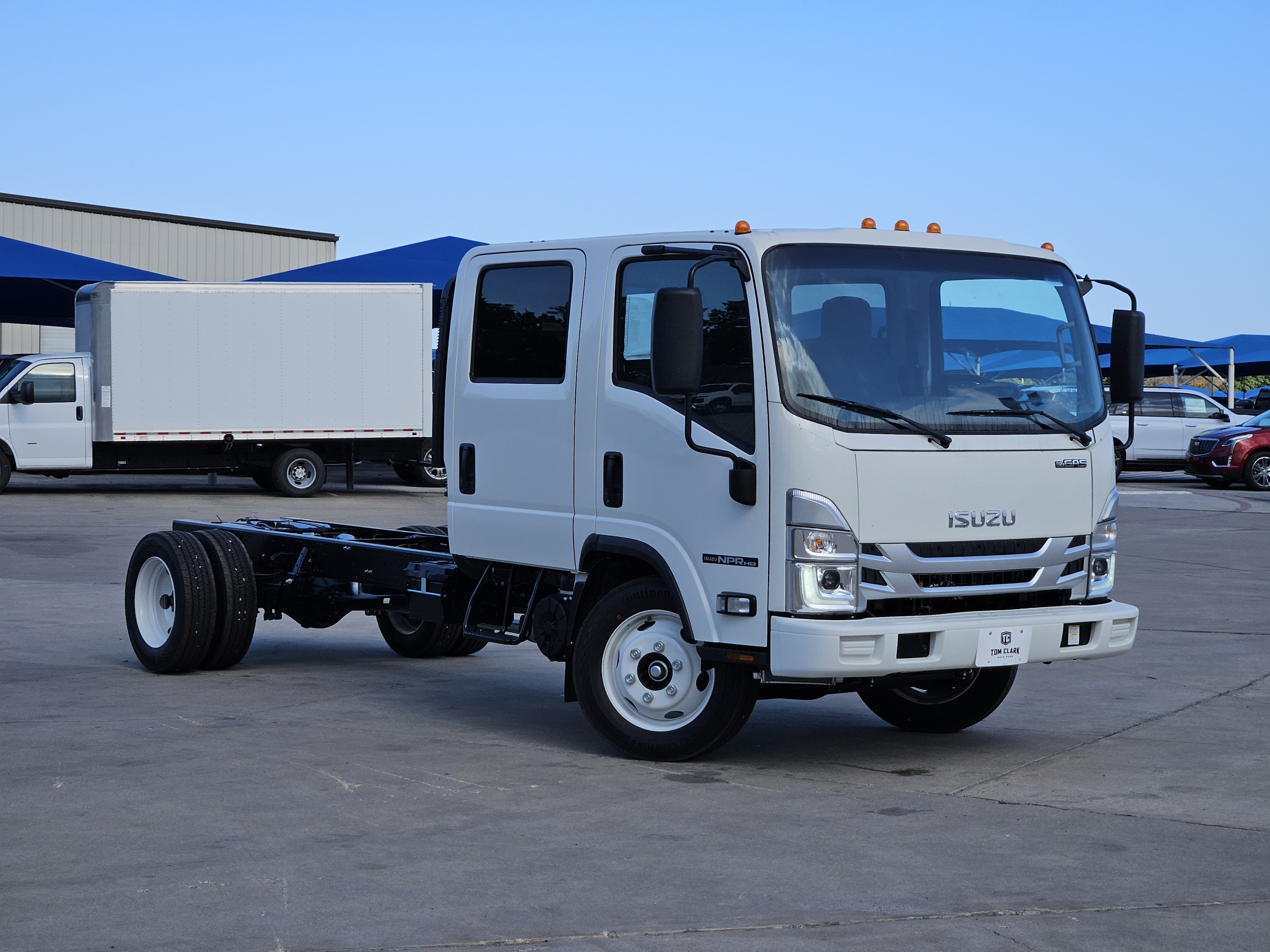 2027 ISUZU ISUZU Base