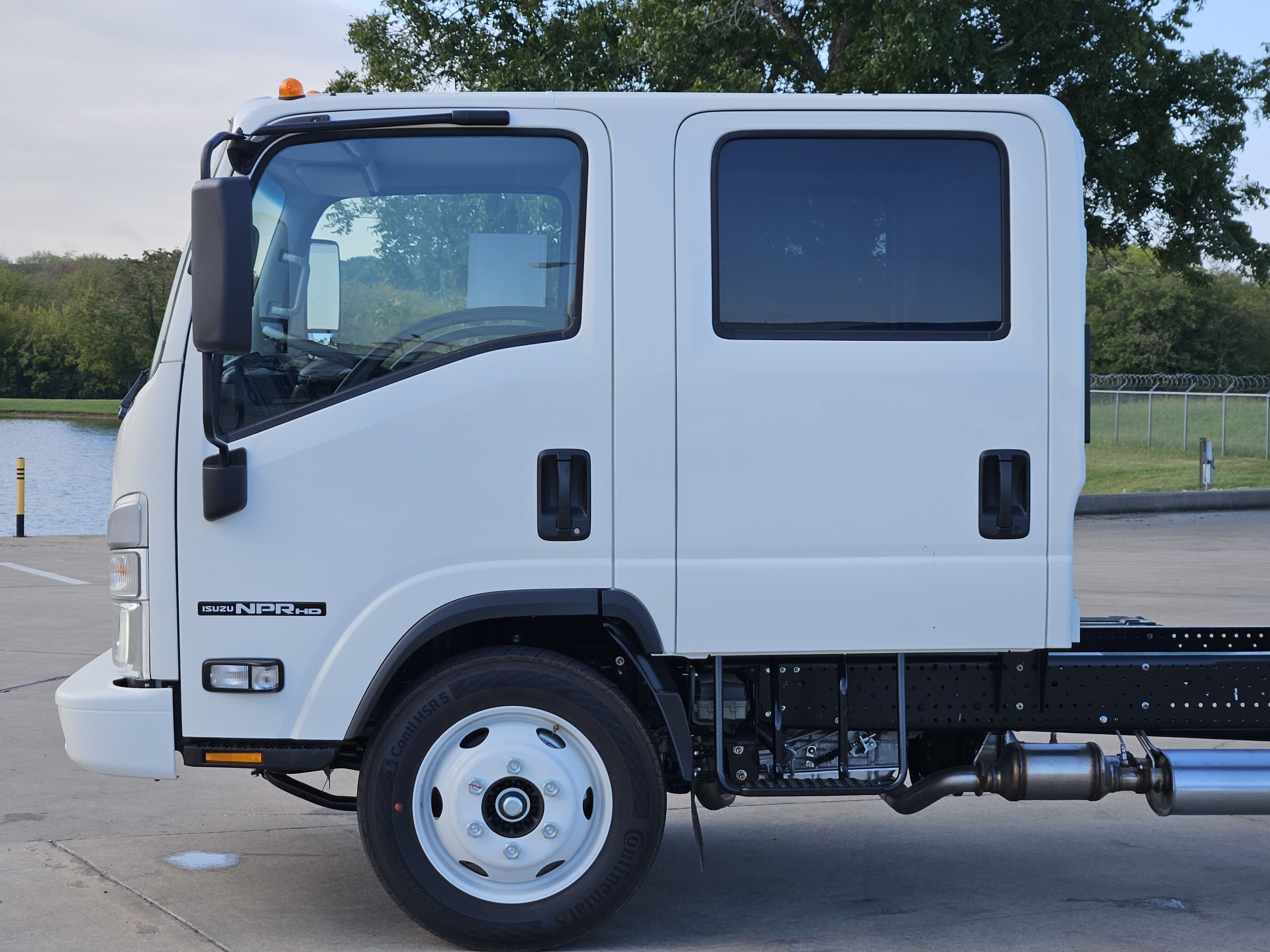 2027 ISUZU ISUZU Base