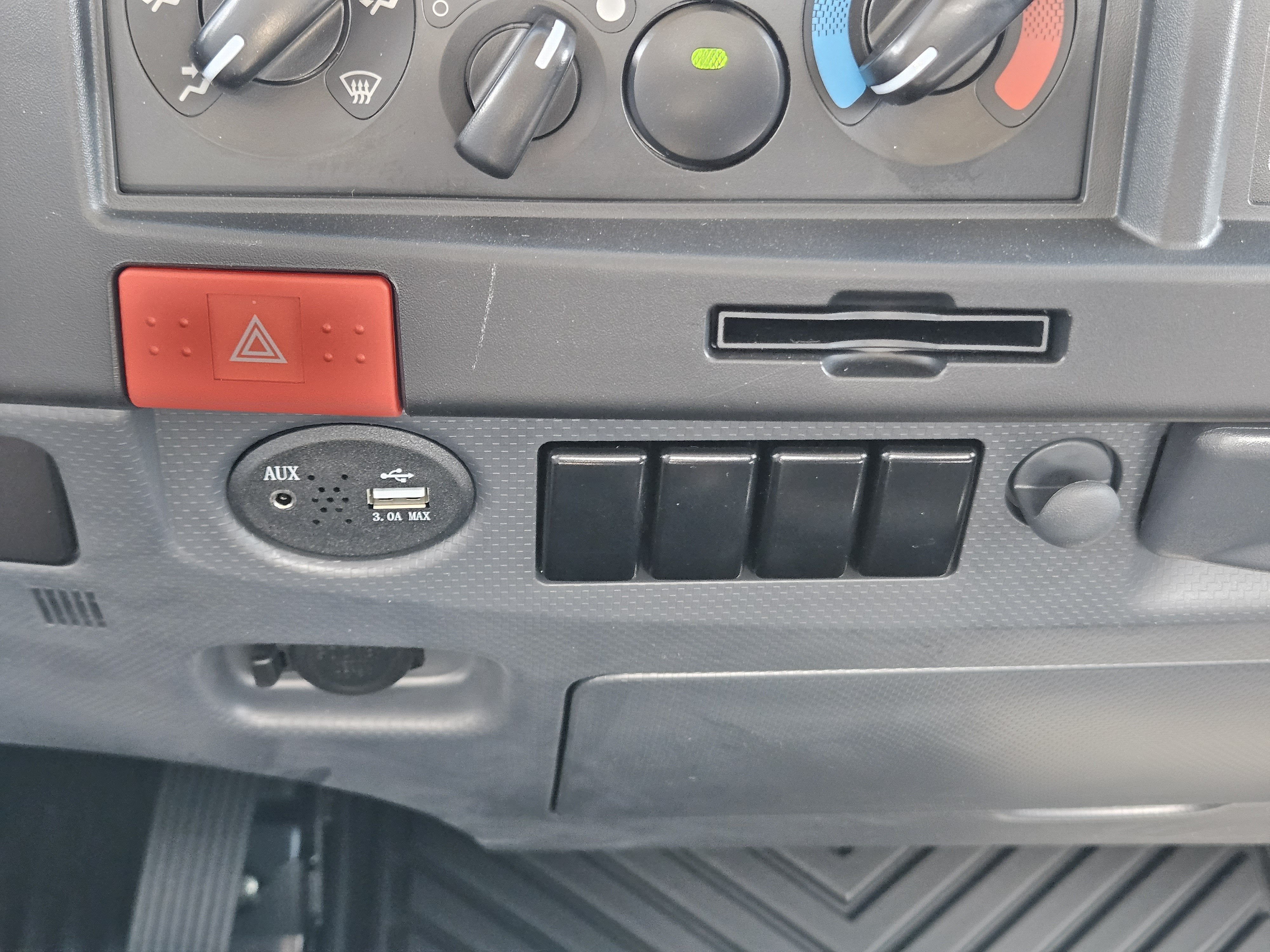 2026 ISUZU 4500 Base